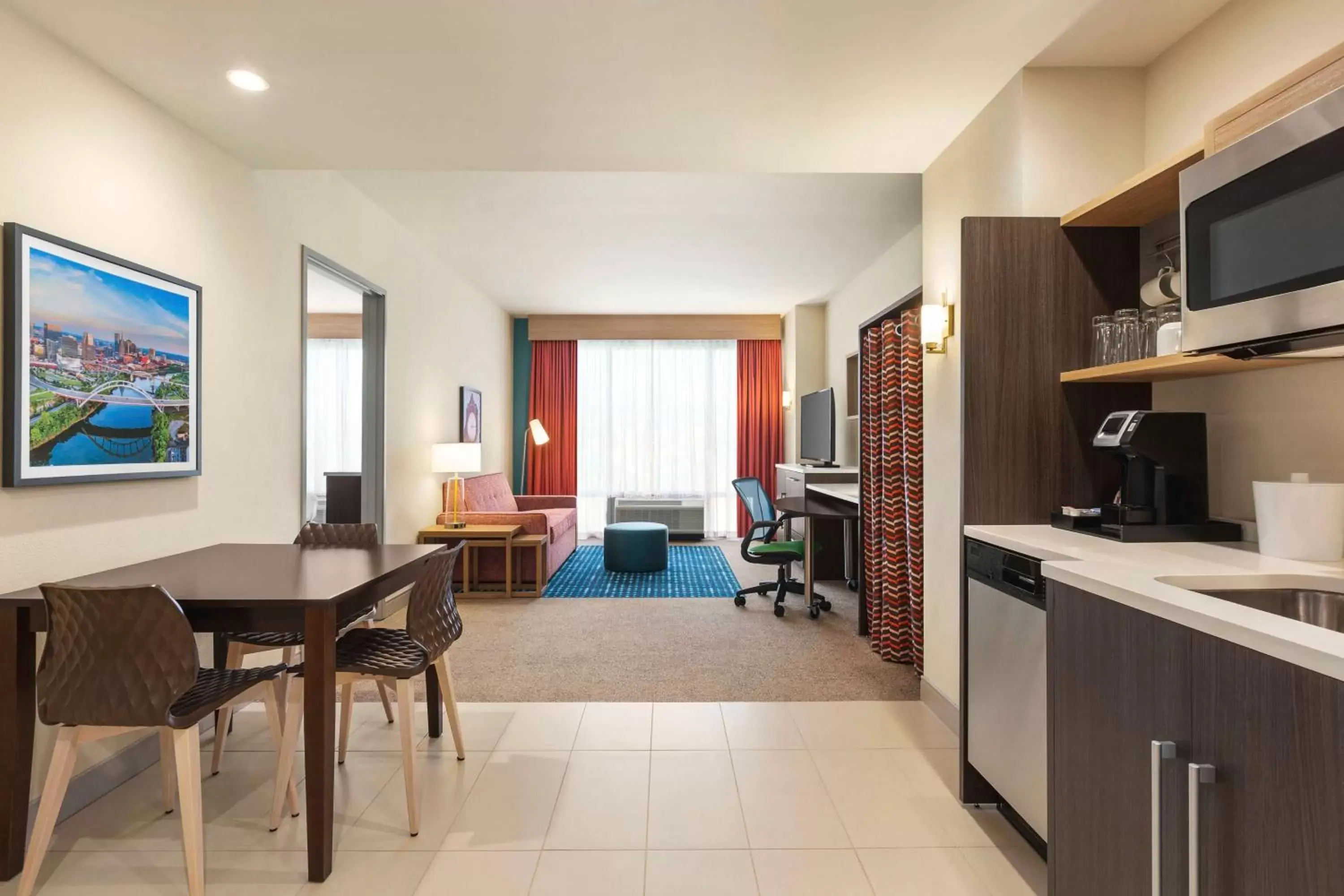 Bedroom, Kitchen/Kitchenette in Home2 Suites By Hilton Nashville West End Avenue