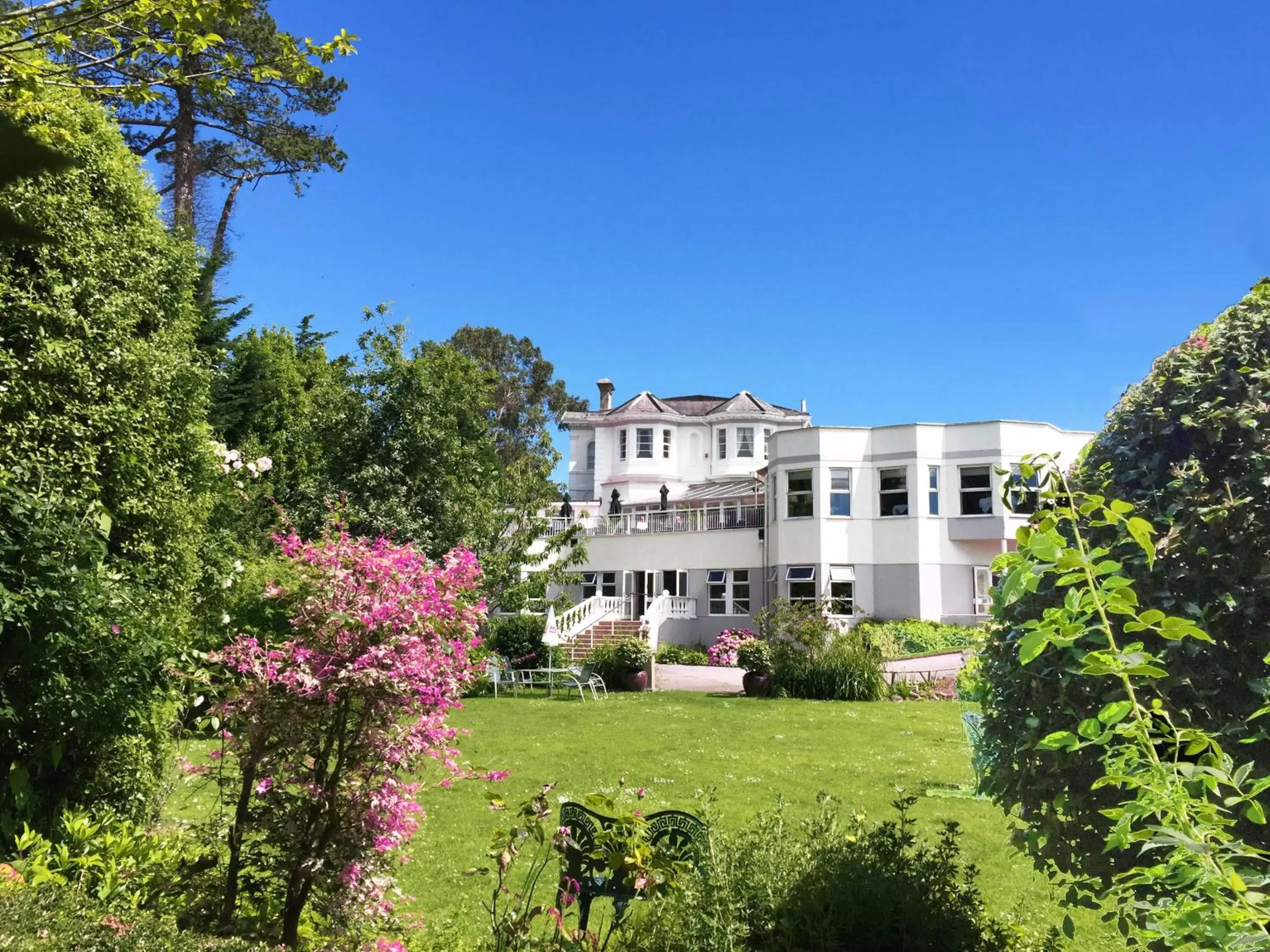 Property Building in Abbey Sands Hotel