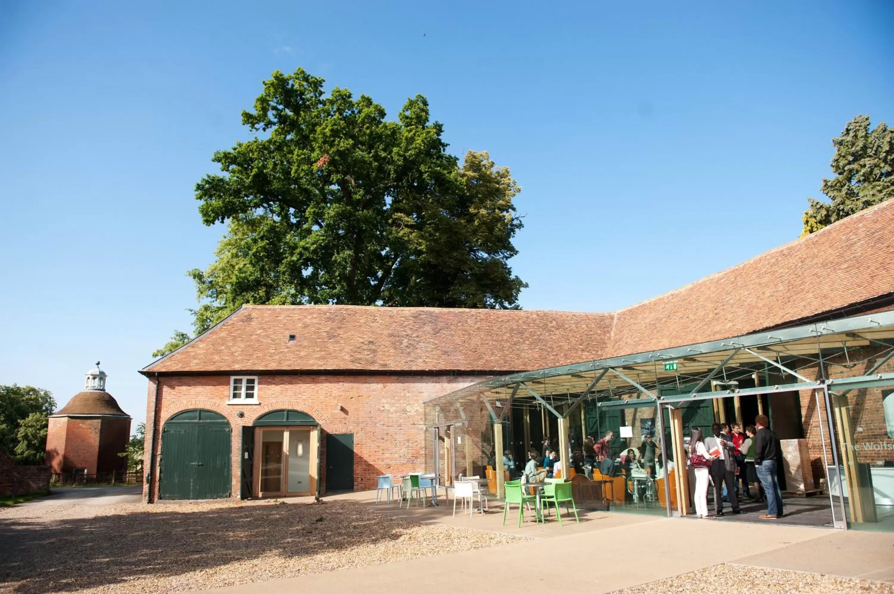 Facade/entrance, Property Building in Chicheley Hall