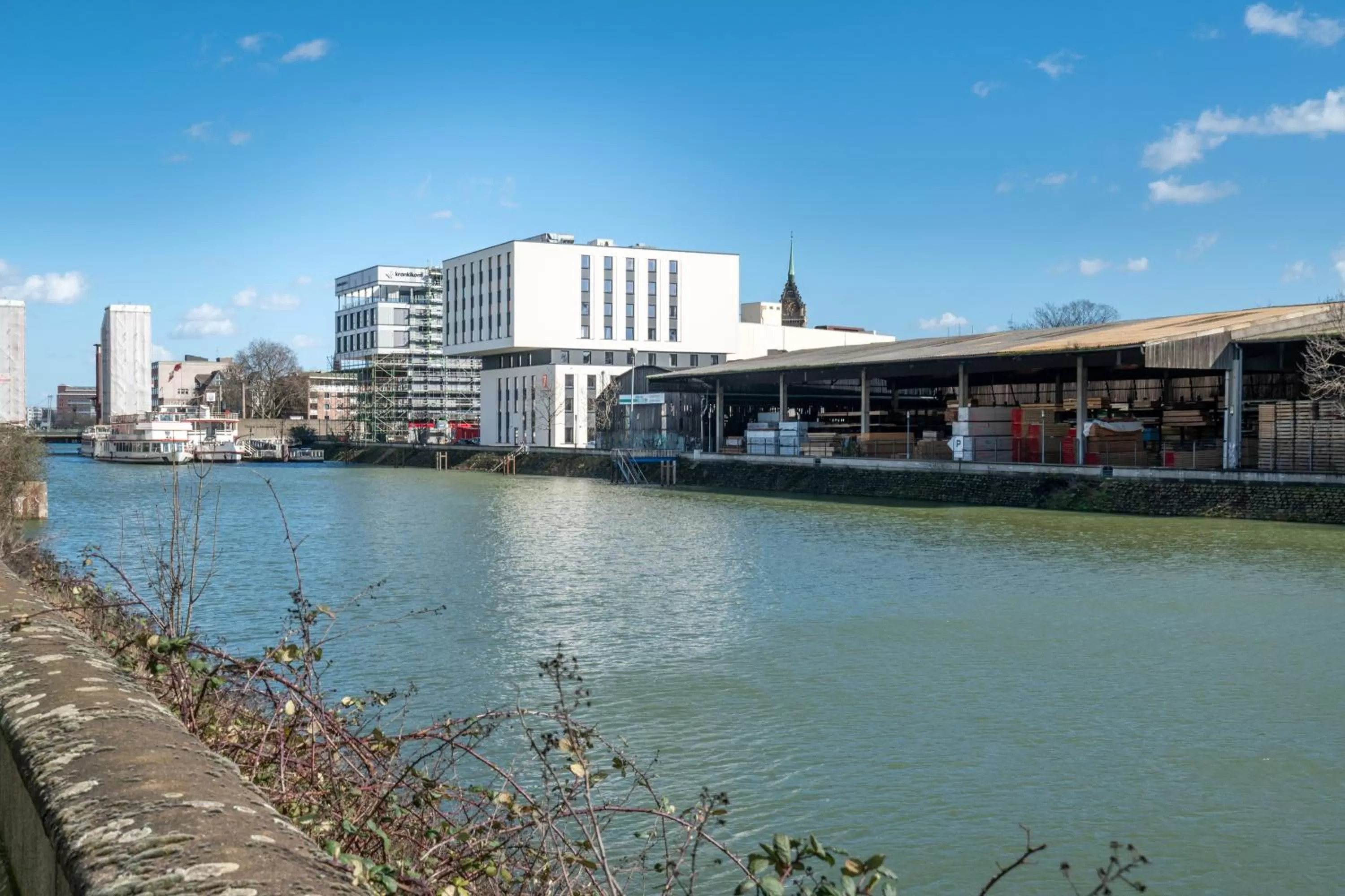 Property building in Campanile Duisburg City