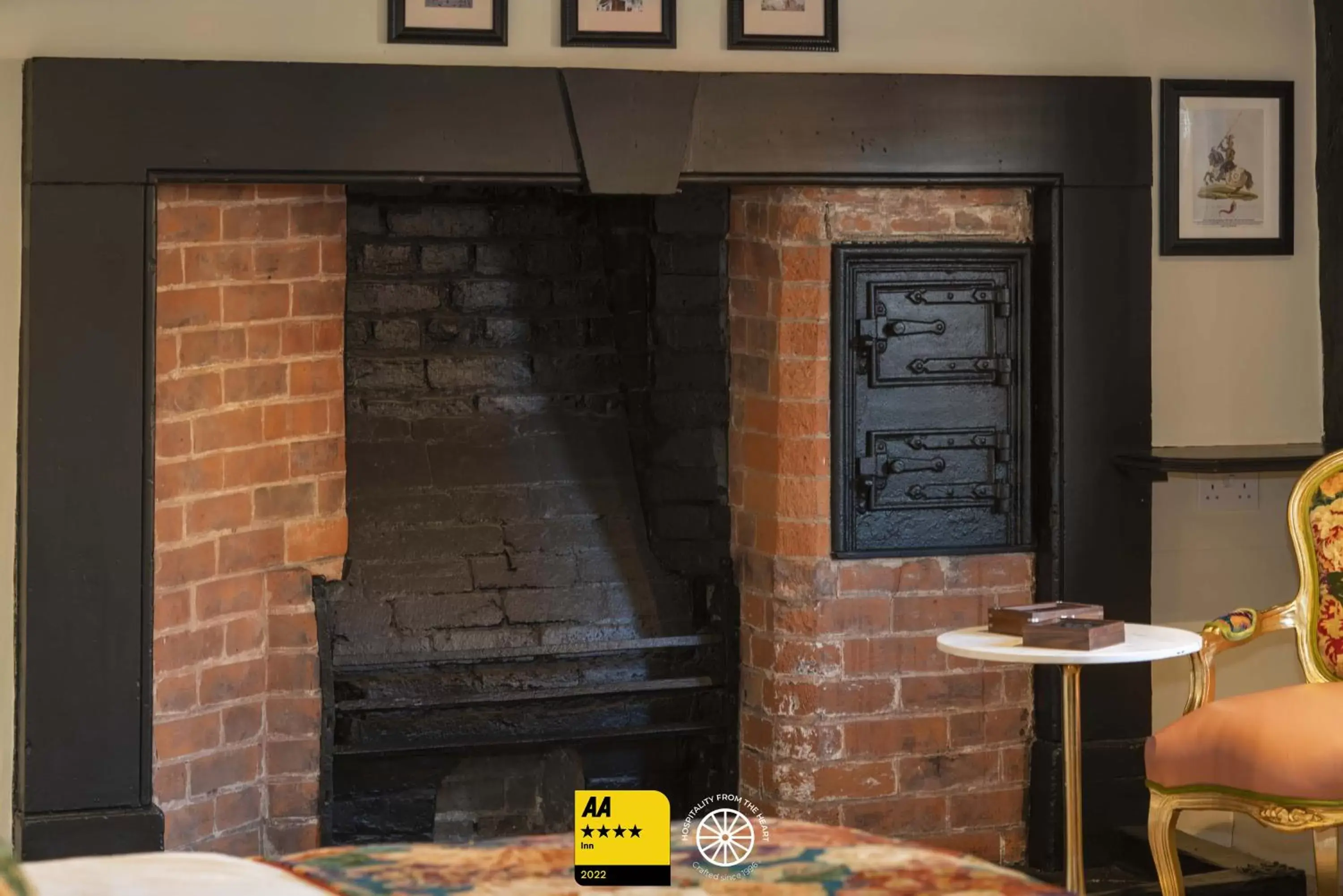 flat iron in The Tudor House Hotel, Tewkesbury, Gloucestershire