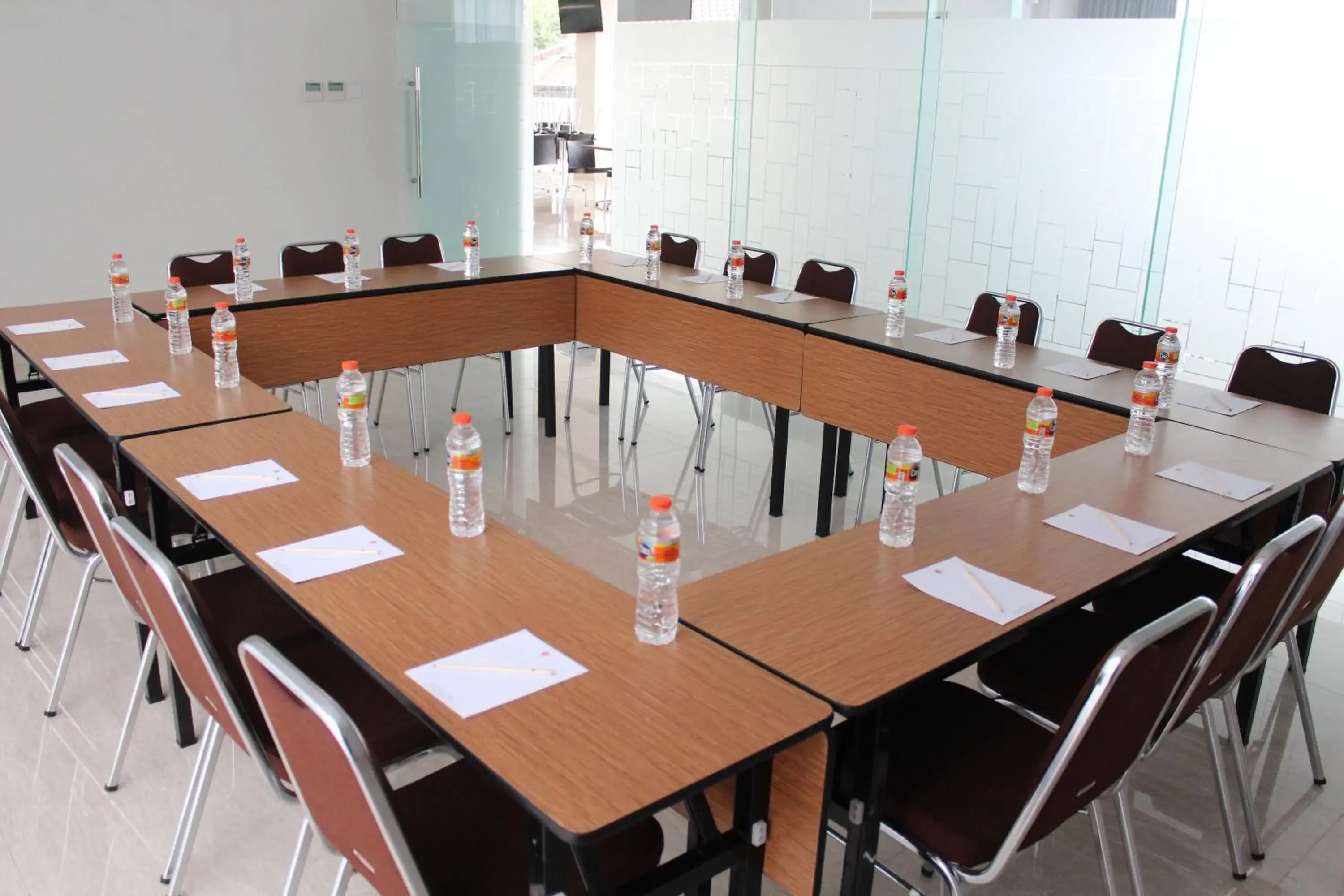 Meeting/conference room in Amaris Hotel Setiabudhi - Bandung