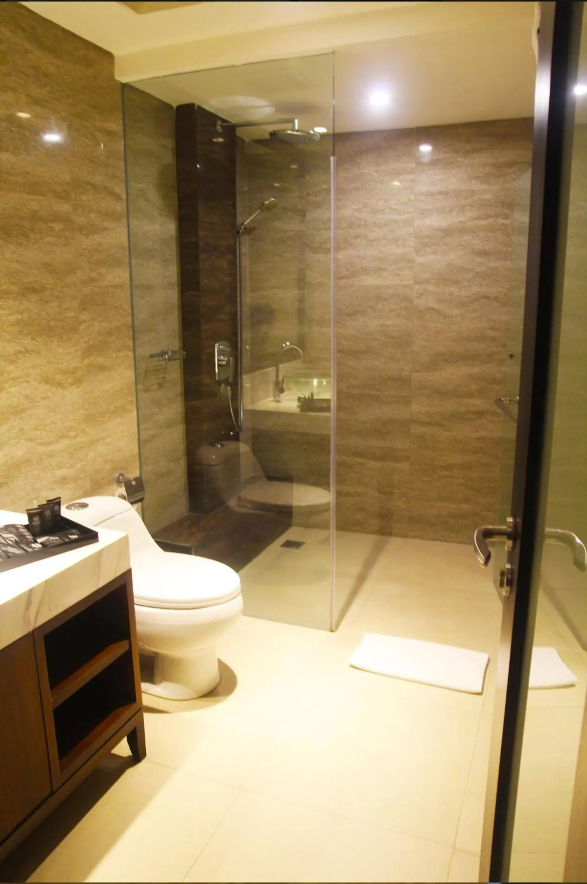 Bathroom in The Nest Hotel Nusa Dua