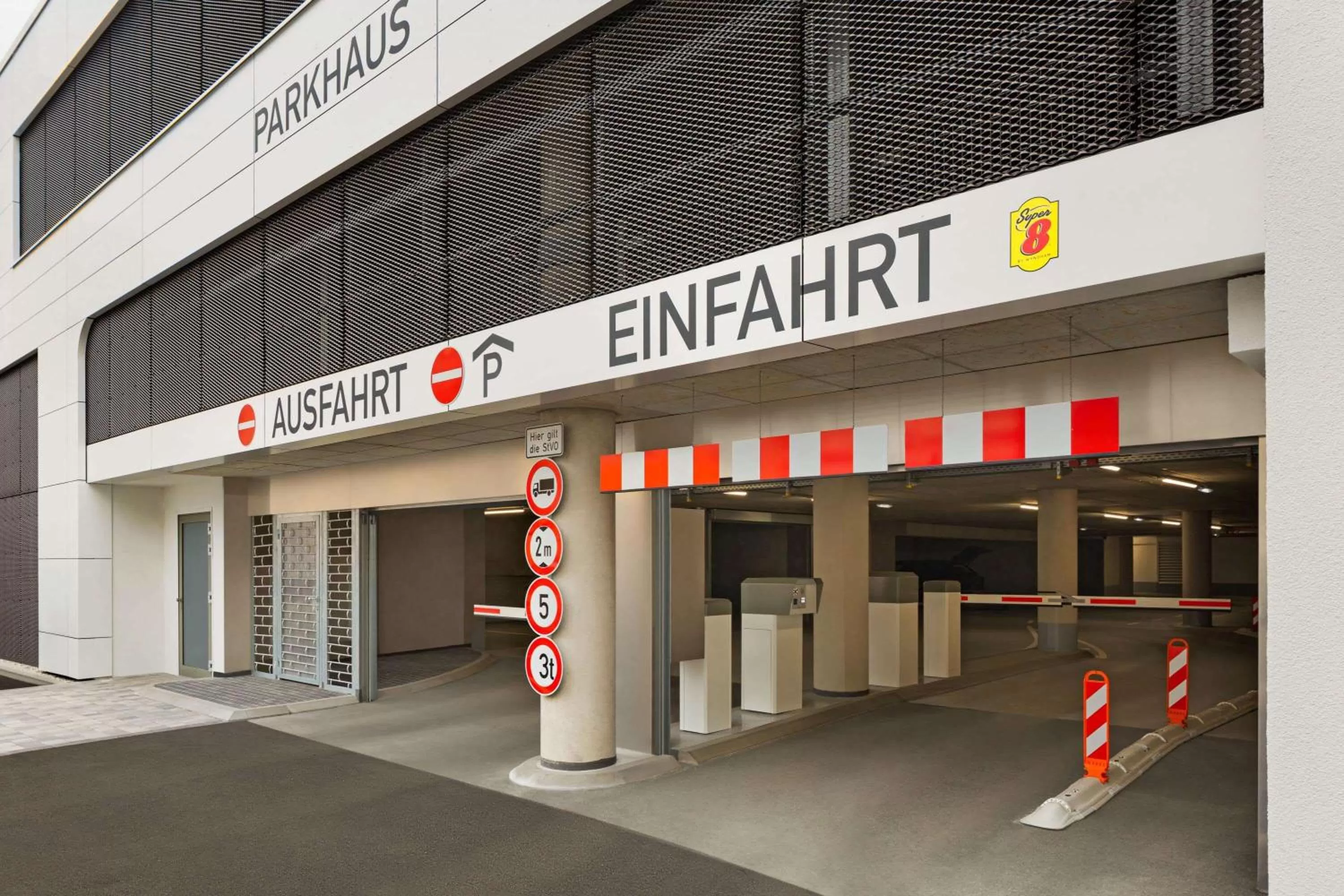 Property building in Super 8 by Wyndham Chemnitz