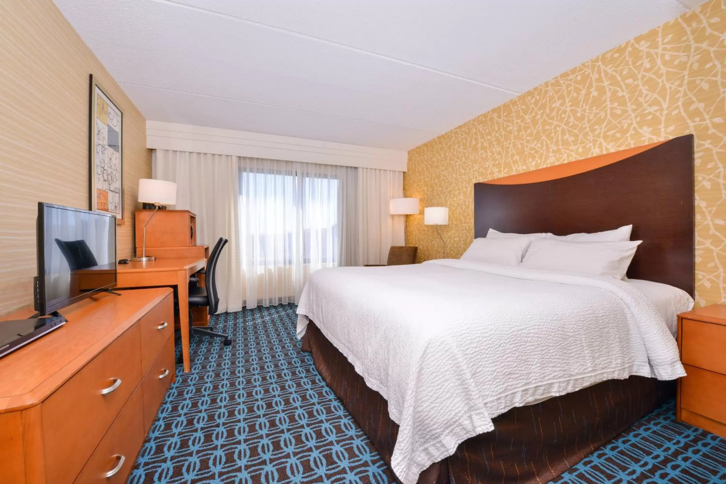 Photo of the whole room, Bed in Fairfield Inn Rochester Airport