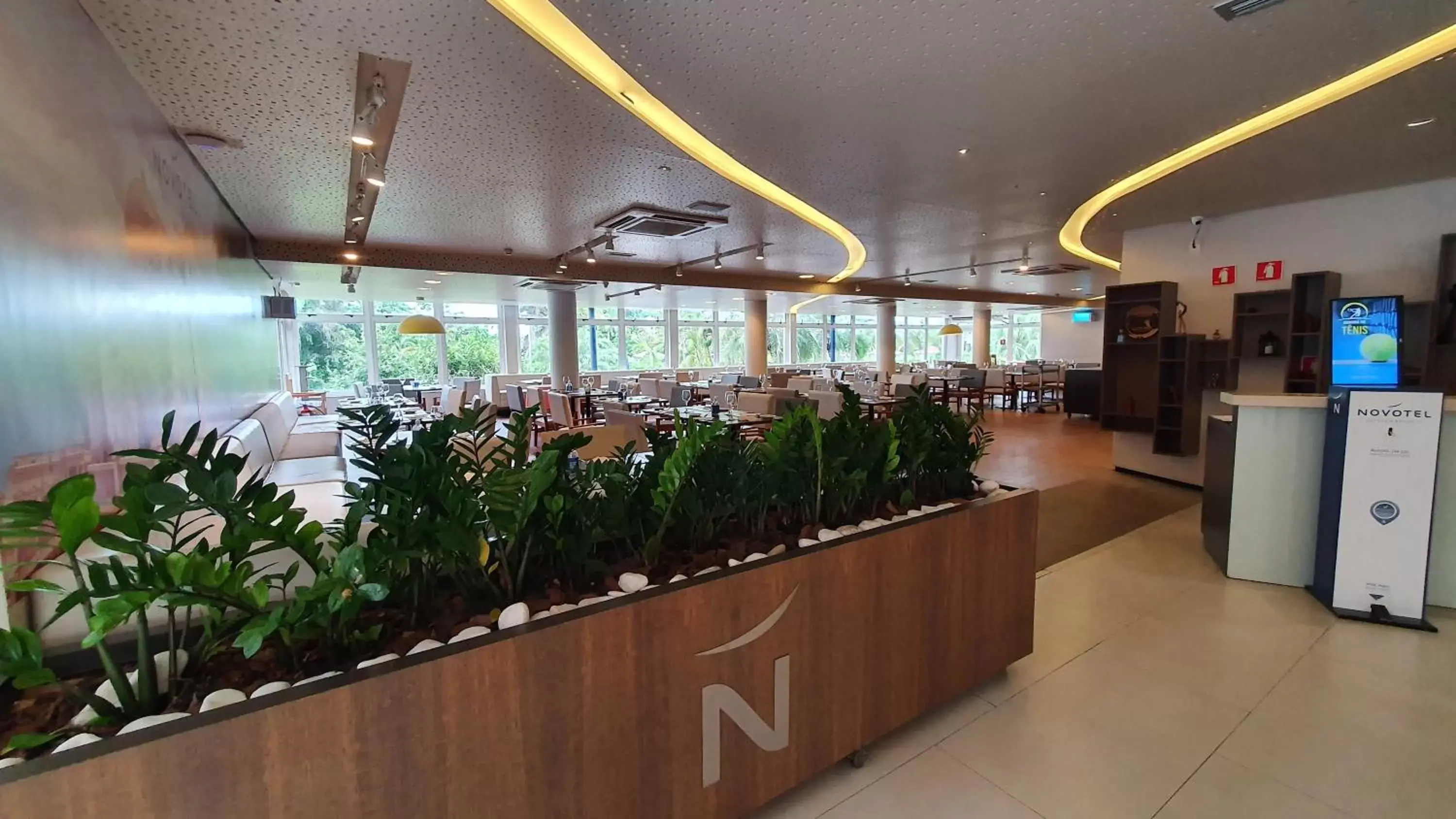 Lobby or reception in Novotel Manaus
