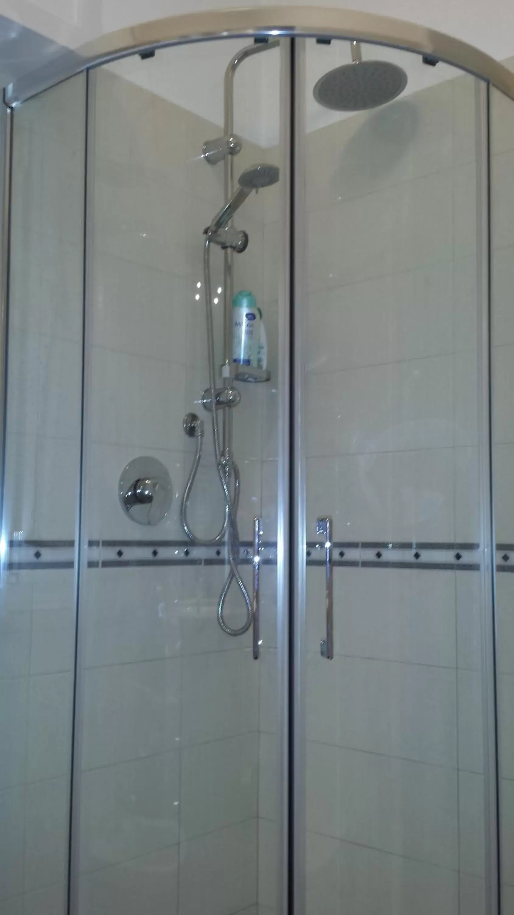 Shower, Bathroom in Bed & Breakfast Sforza 19
