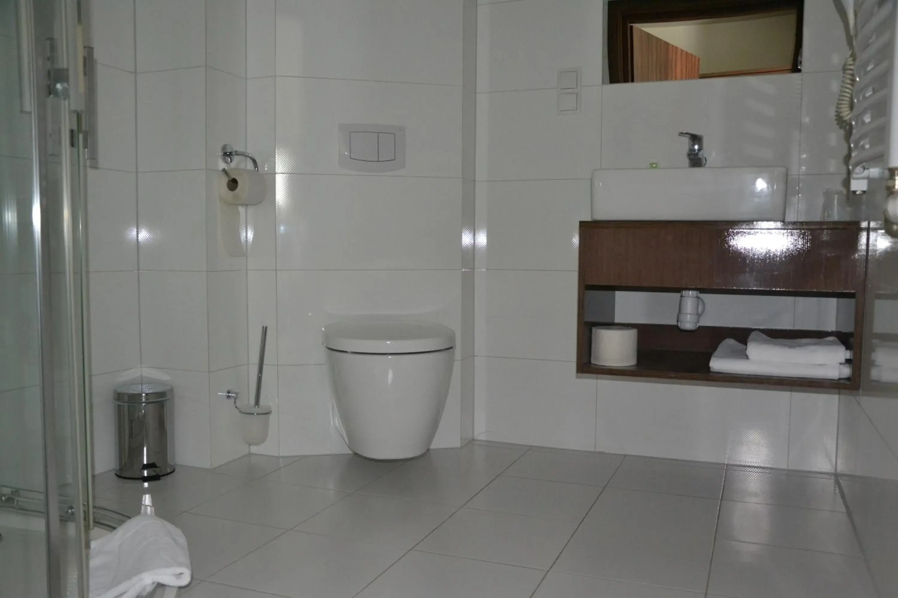 Toilet, Bathroom in Hotel Pod Dębem