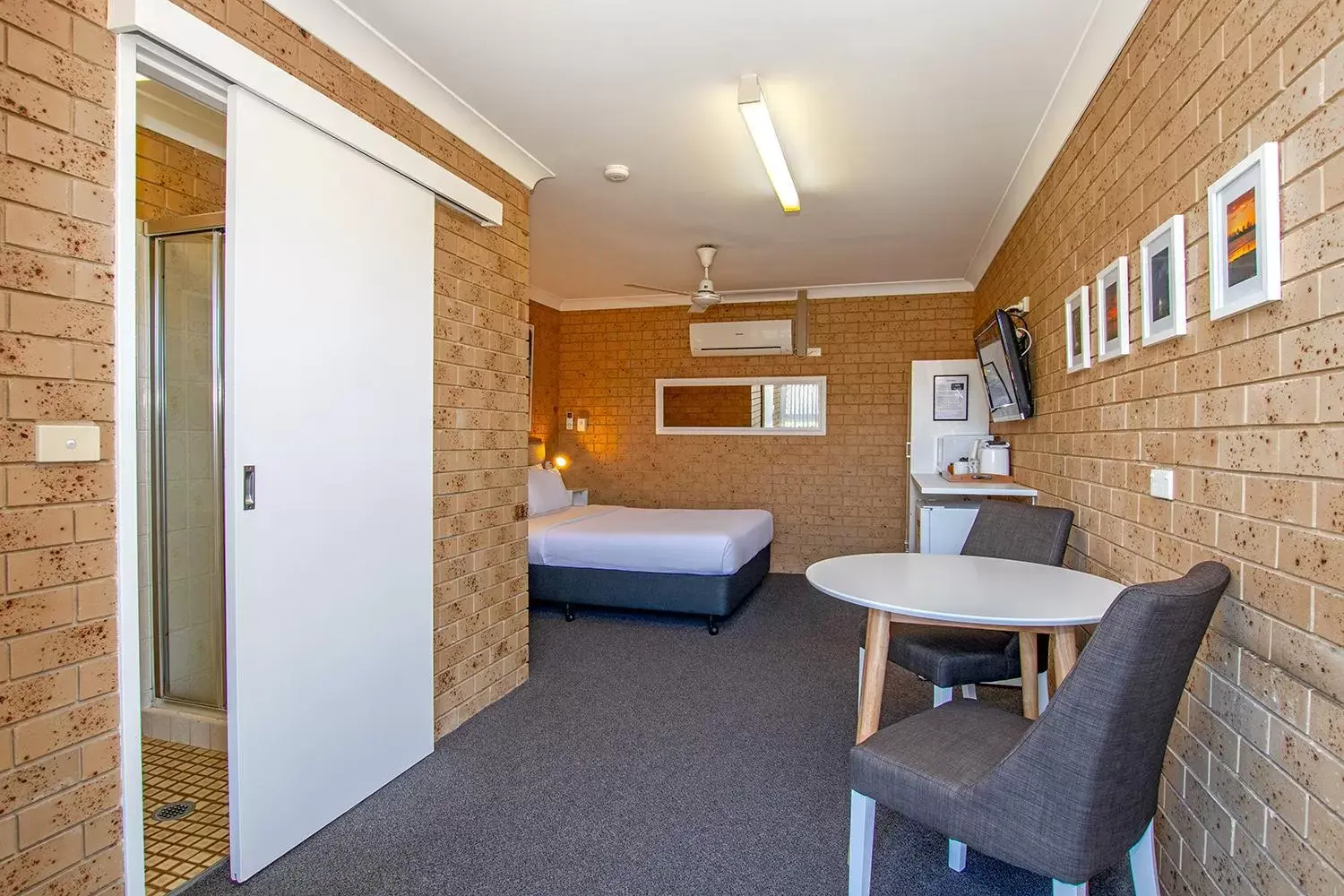 Photo of the whole room, Bathroom in Coast Inn Motel