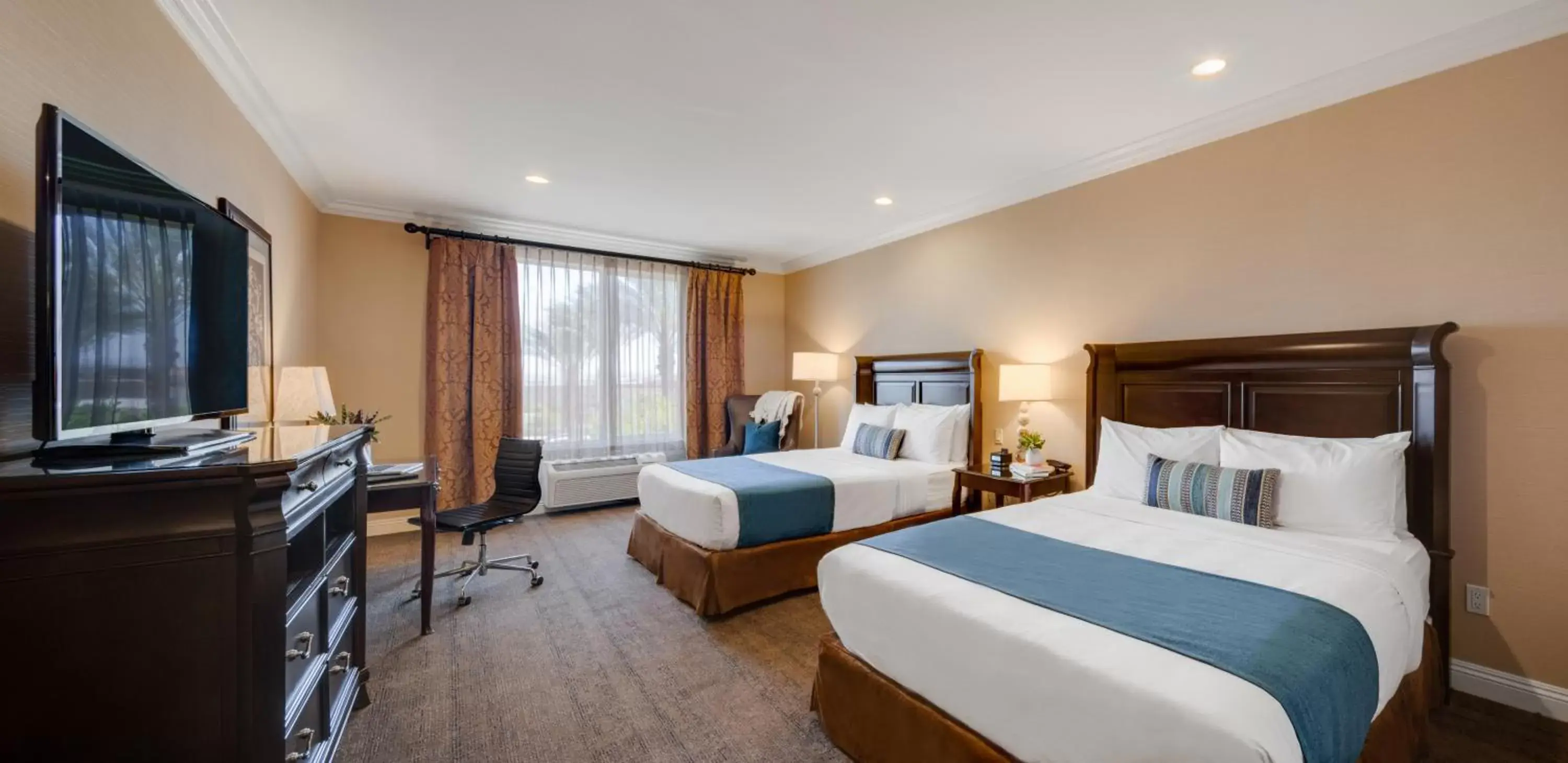 Bed in Ayres Hotel & Spa Moreno Valley/Riverside