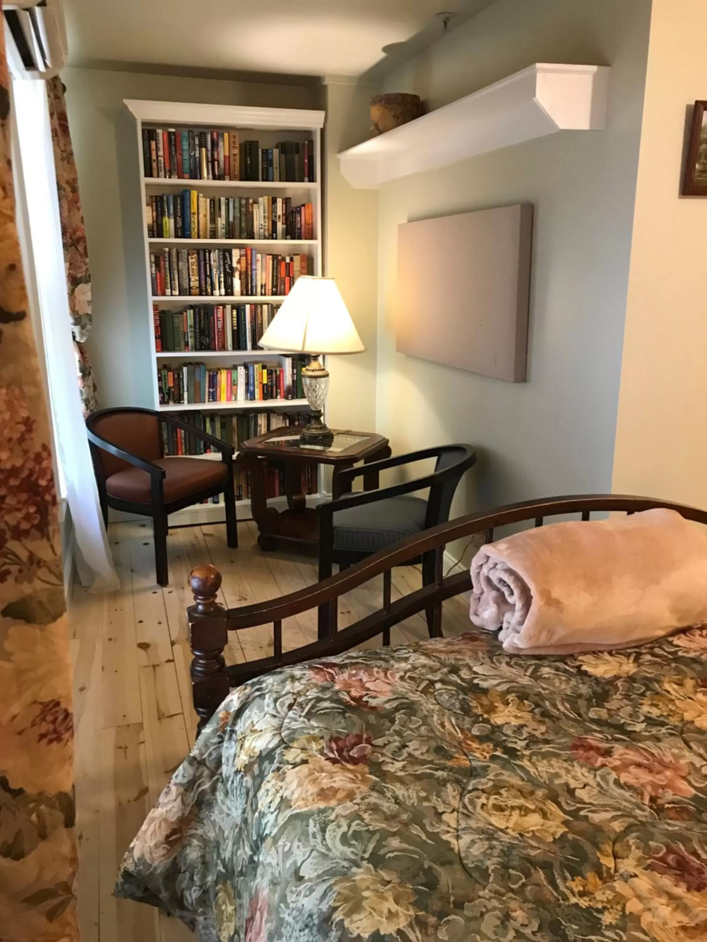 Bed in The Tilton Inn