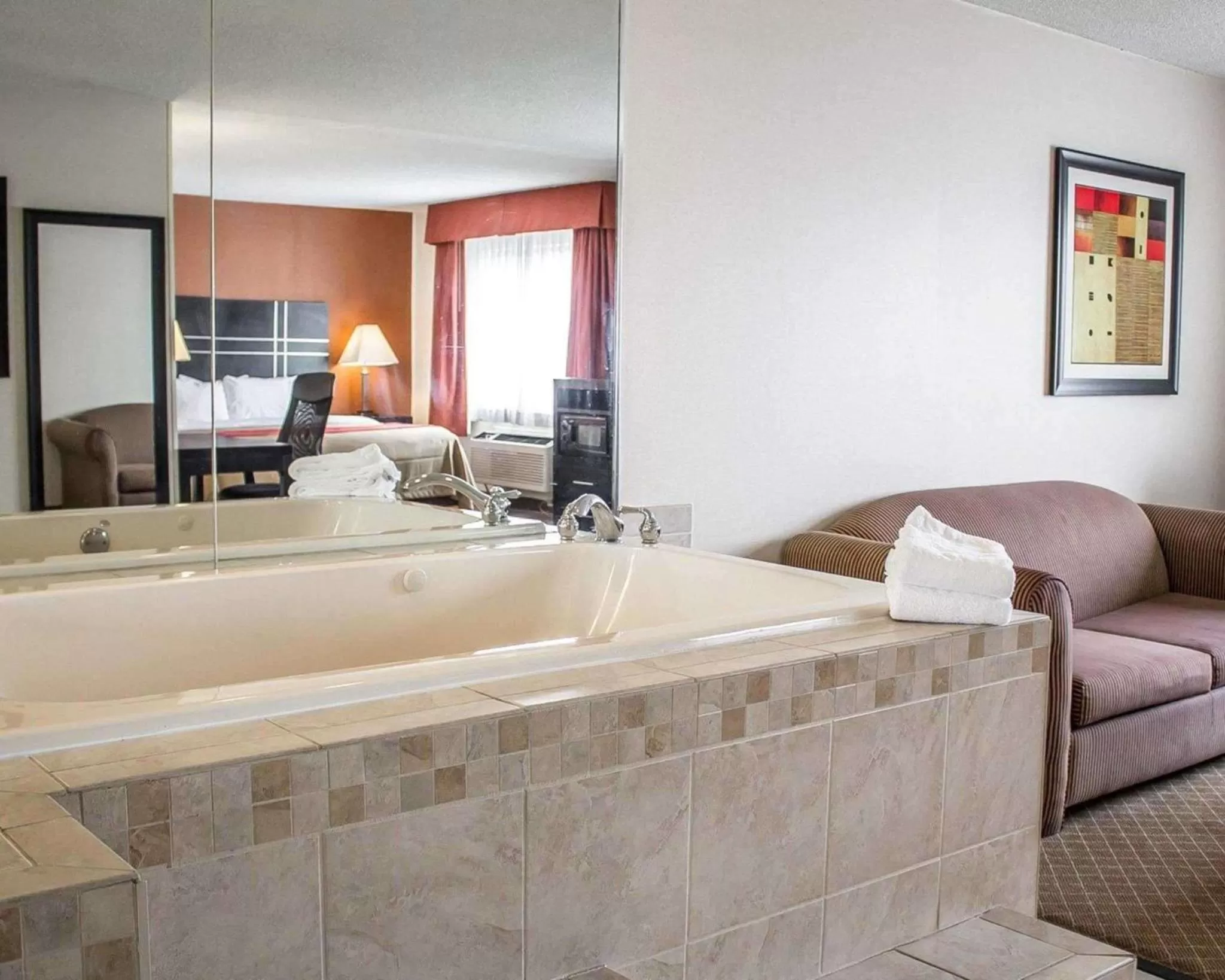 Photo of the whole room, Bathroom in Norwood Inn & Suites Columbus