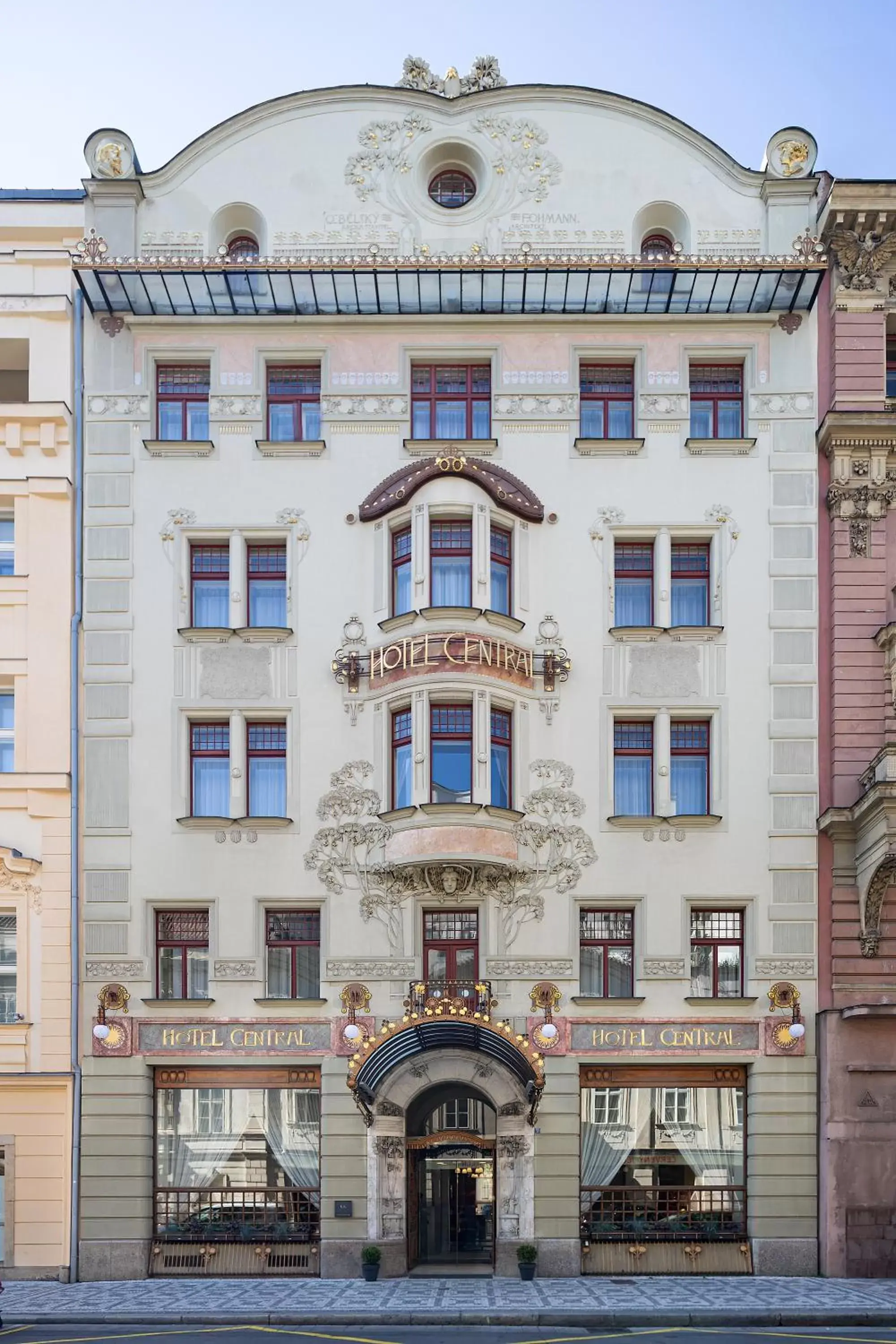 Facade/entrance, Property Building in K+K Hotel Central