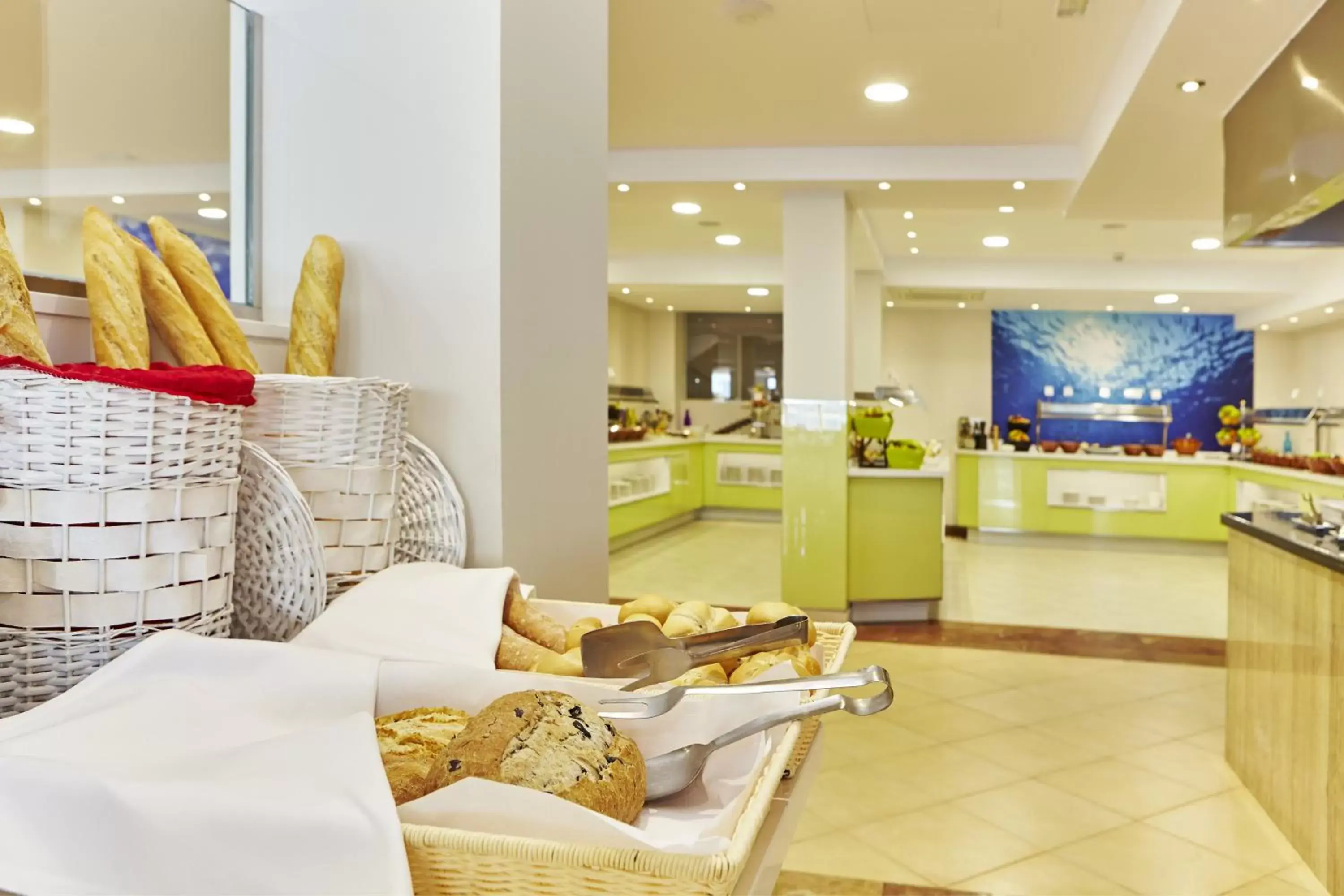 Restaurant/places to eat in Universal Hotel Marqués Restaurant/places to eat in Universal Hotel Marqués