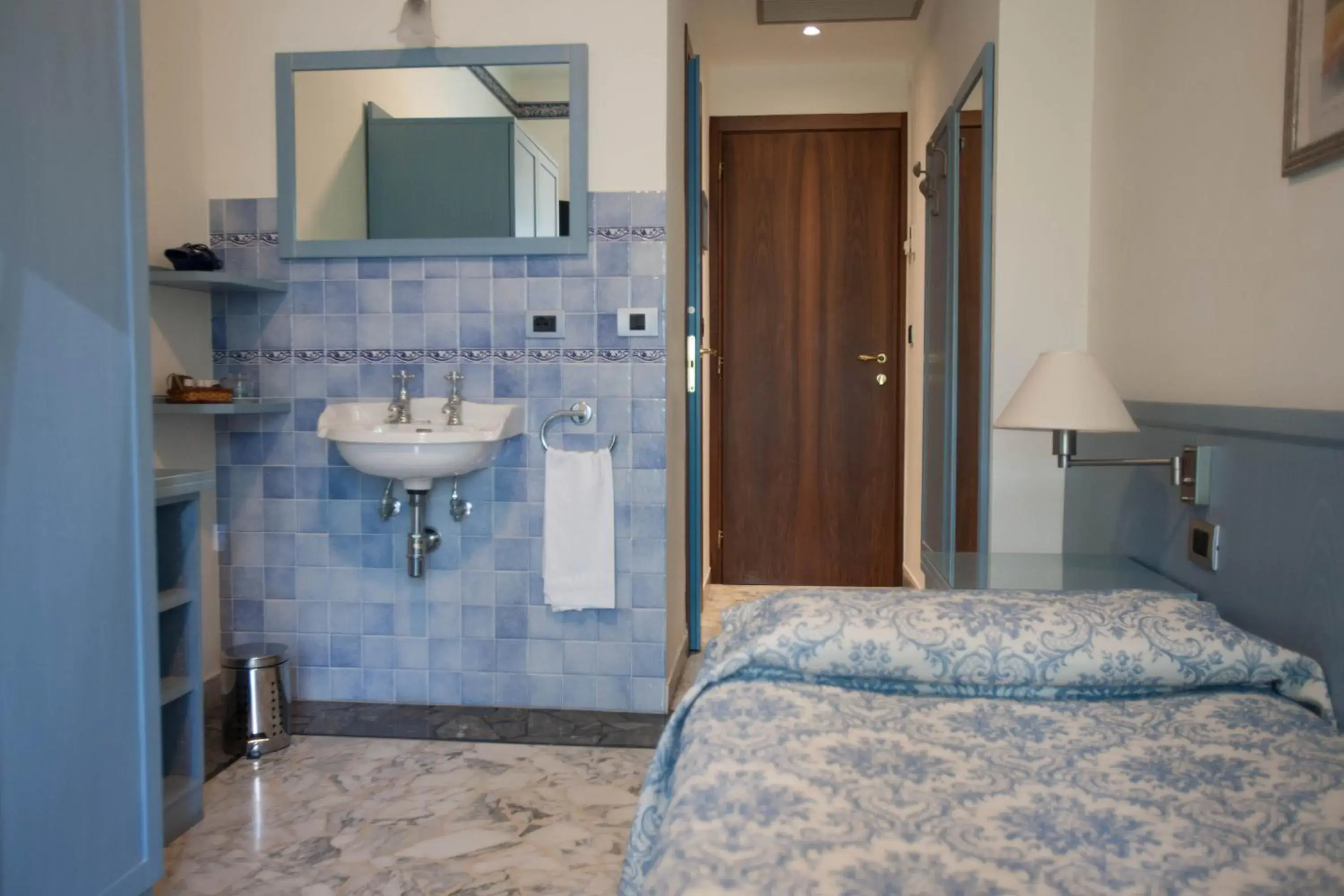 Photo of the whole room, Bathroom in Hotel Ariston