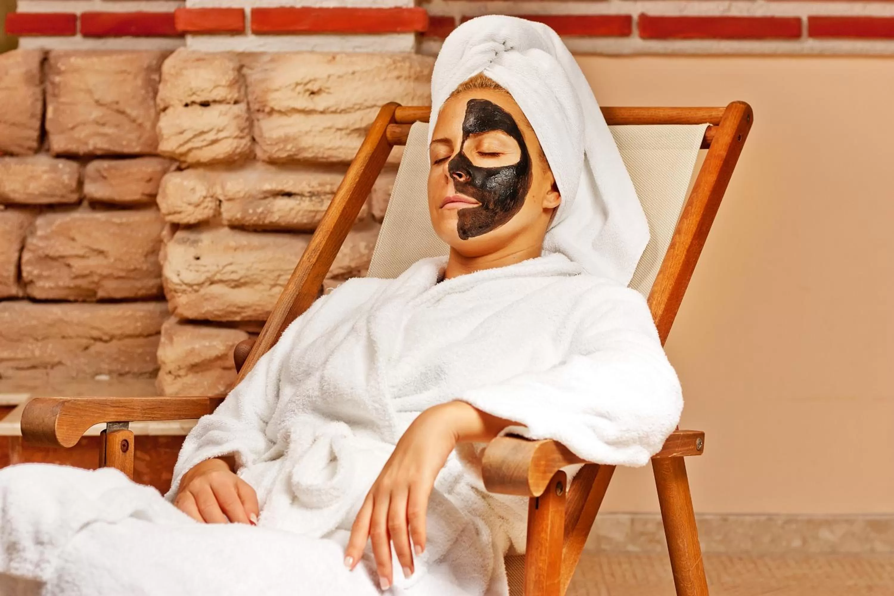 Spa and wellness centre/facilities in Saint George Hotel & Medical Spa