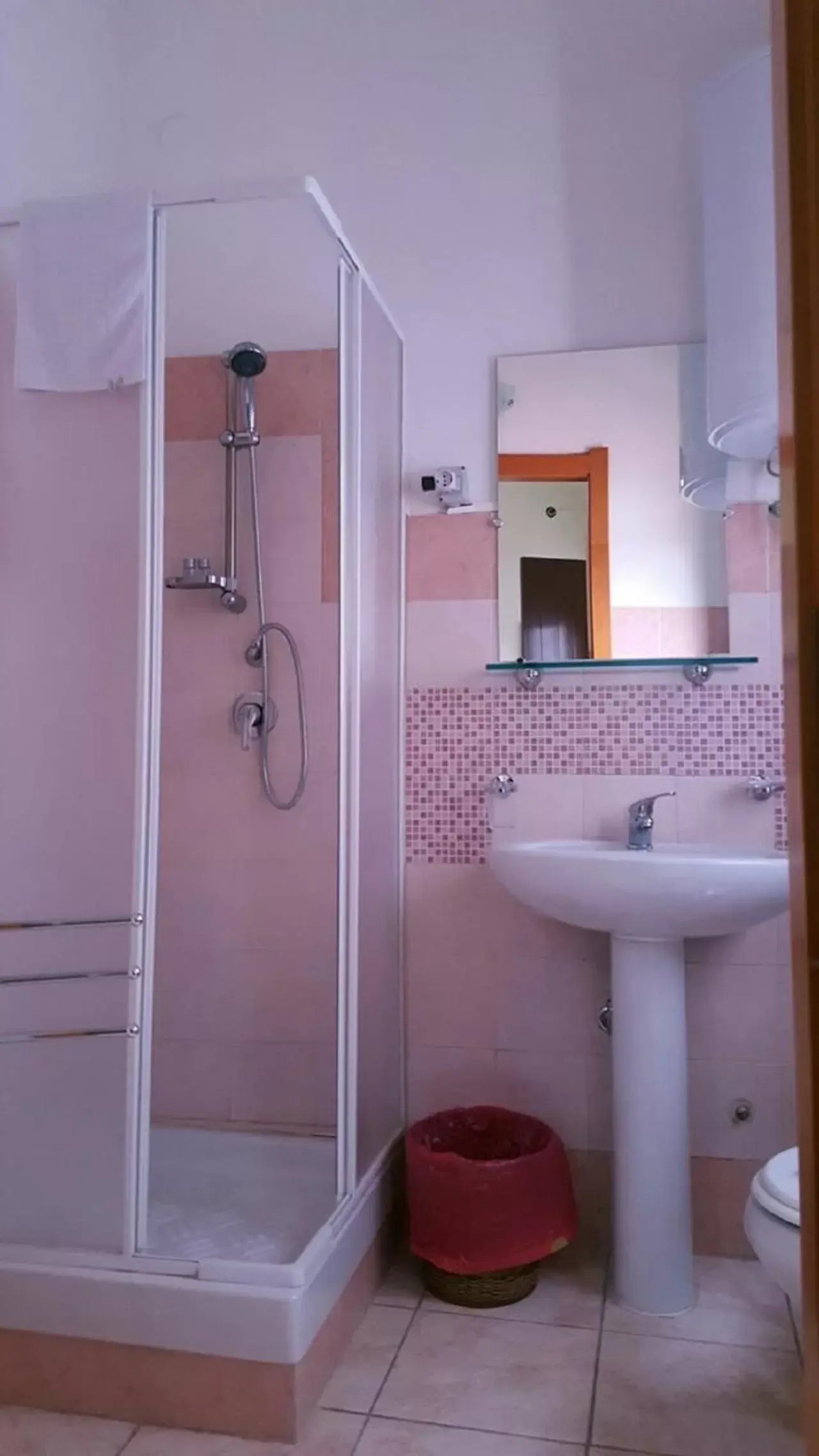 Shower, Bathroom in I Cappuccini Rooms