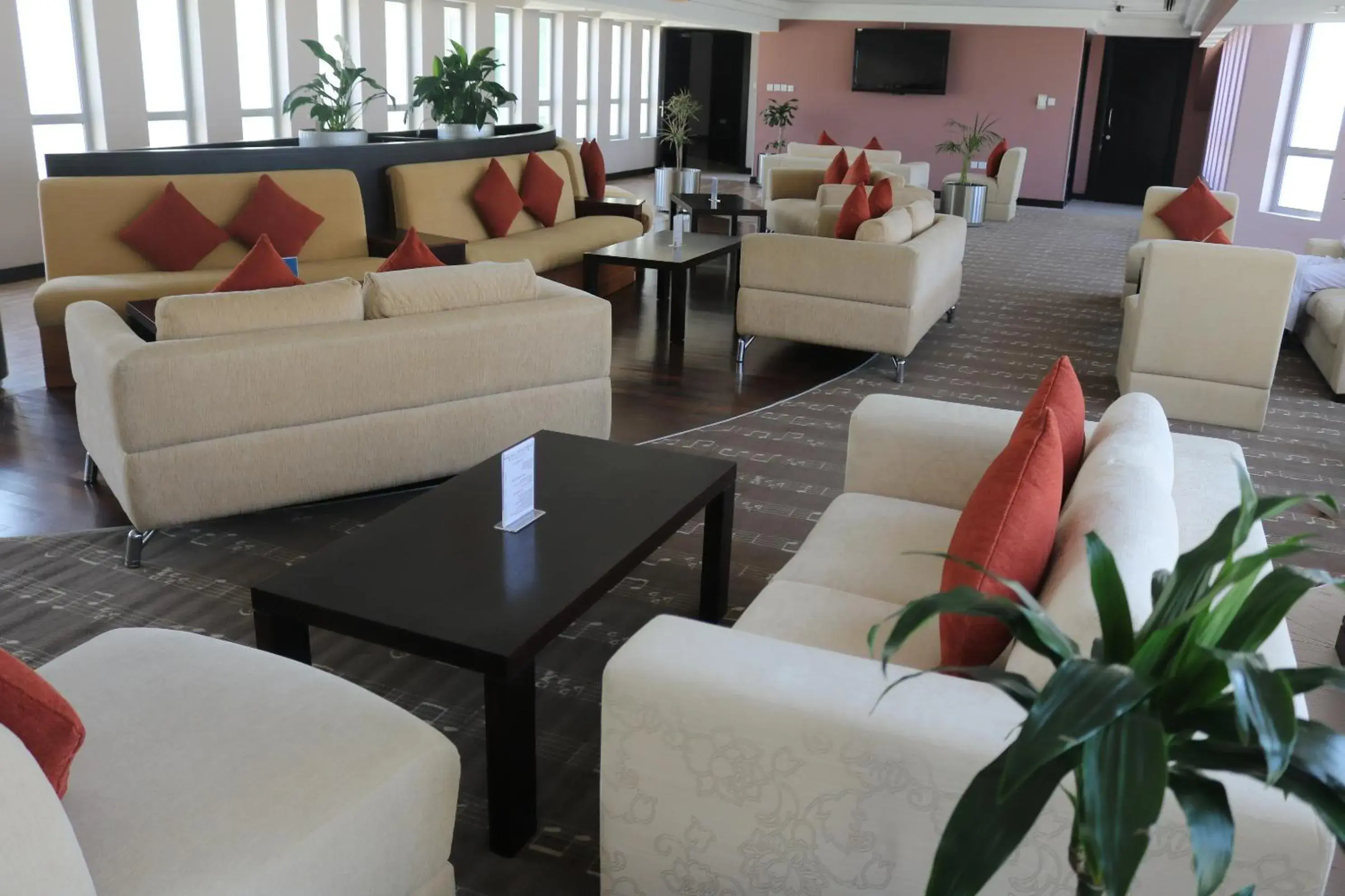 Lobby or reception, Seating Area in City Seasons Hotel & Suites Muscat
