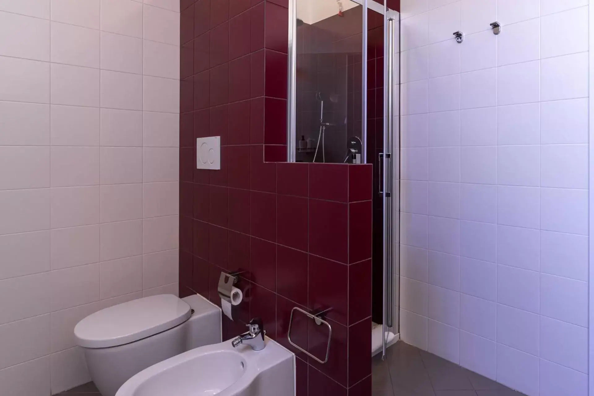 Shower, Bathroom in Ventitrémarzo Guest House