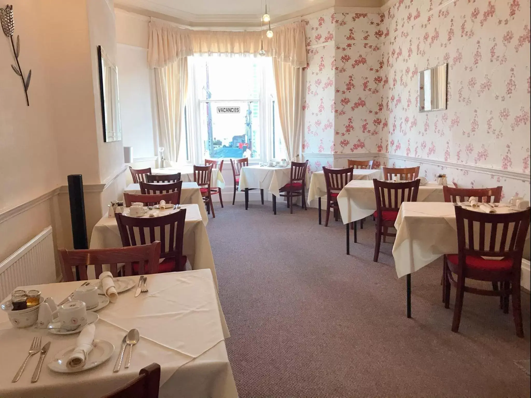 Dining area, Restaurant/Places to Eat in White Court Llandudno