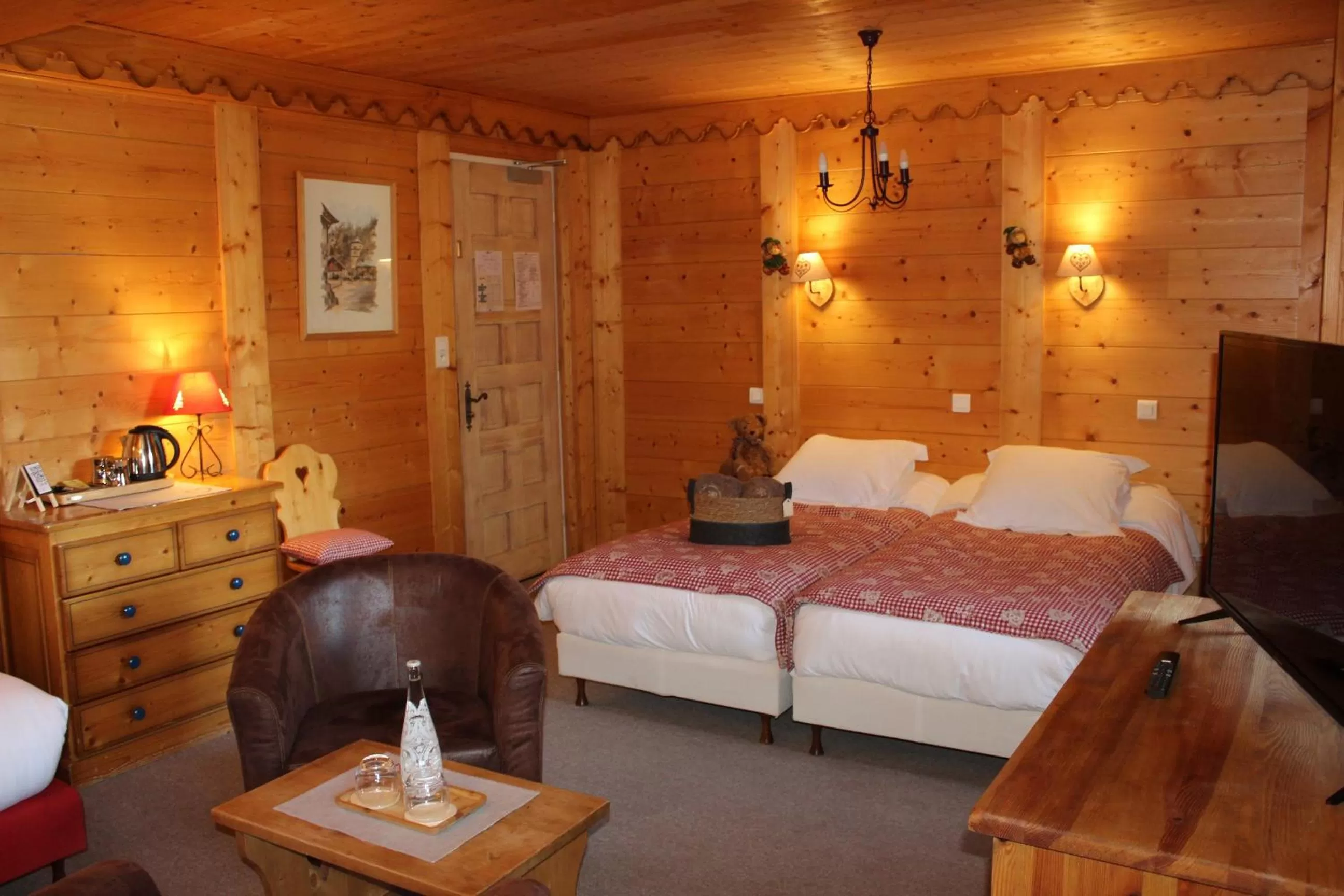 Bed in Hôtel Les Glaciers