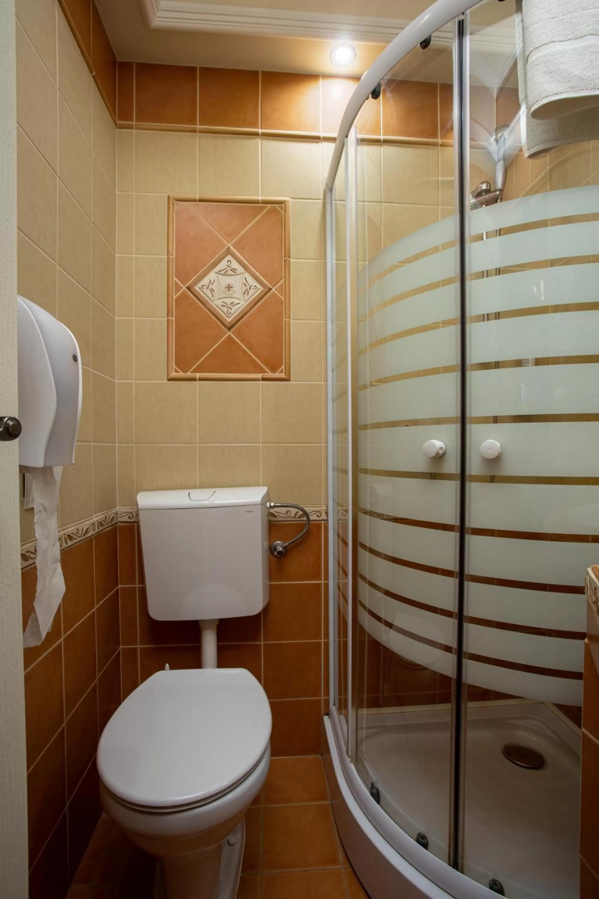 Bathroom in Illés Hotel