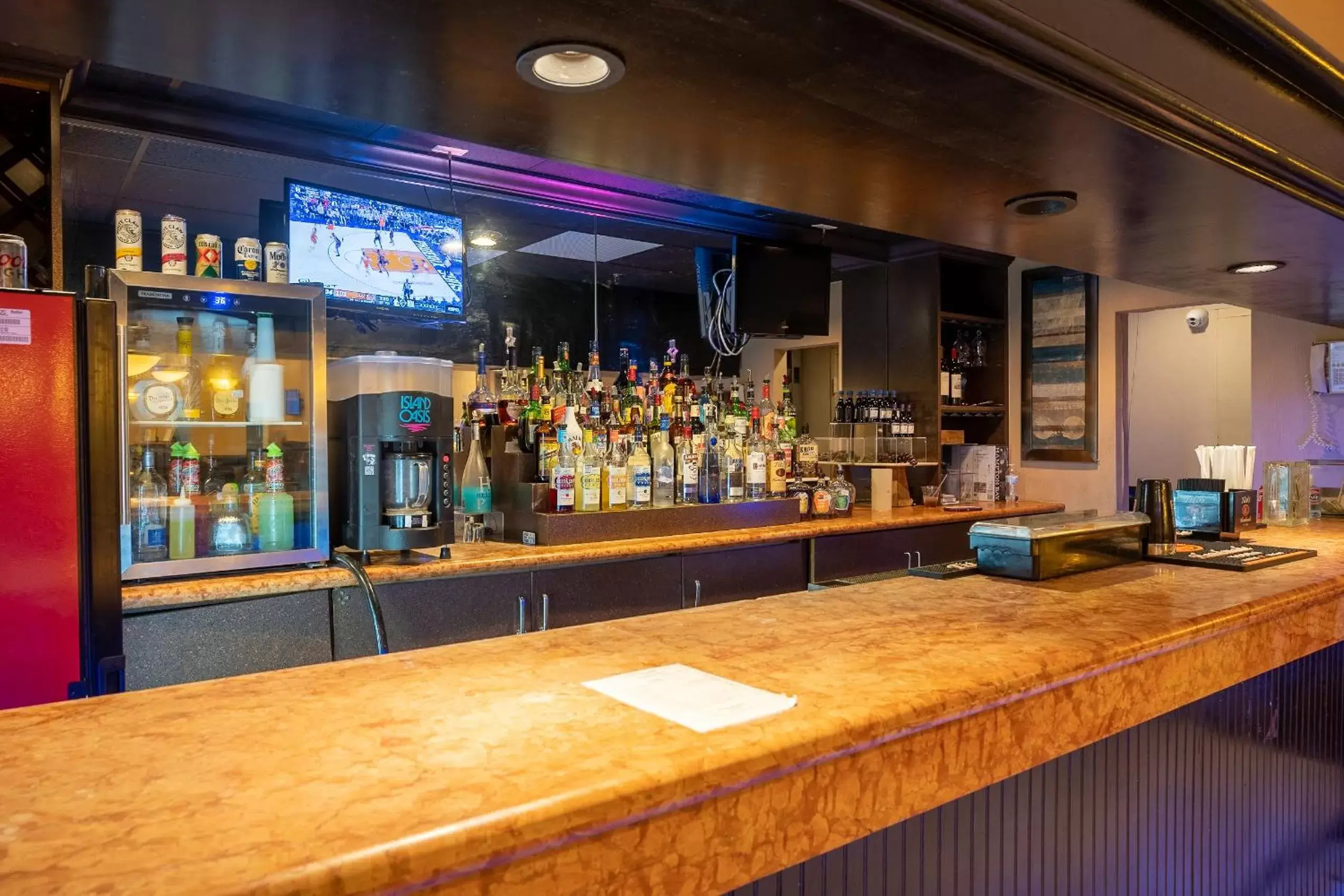 Lounge or bar, Lounge/Bar in Emerald Beach Hotel Corpus Christi