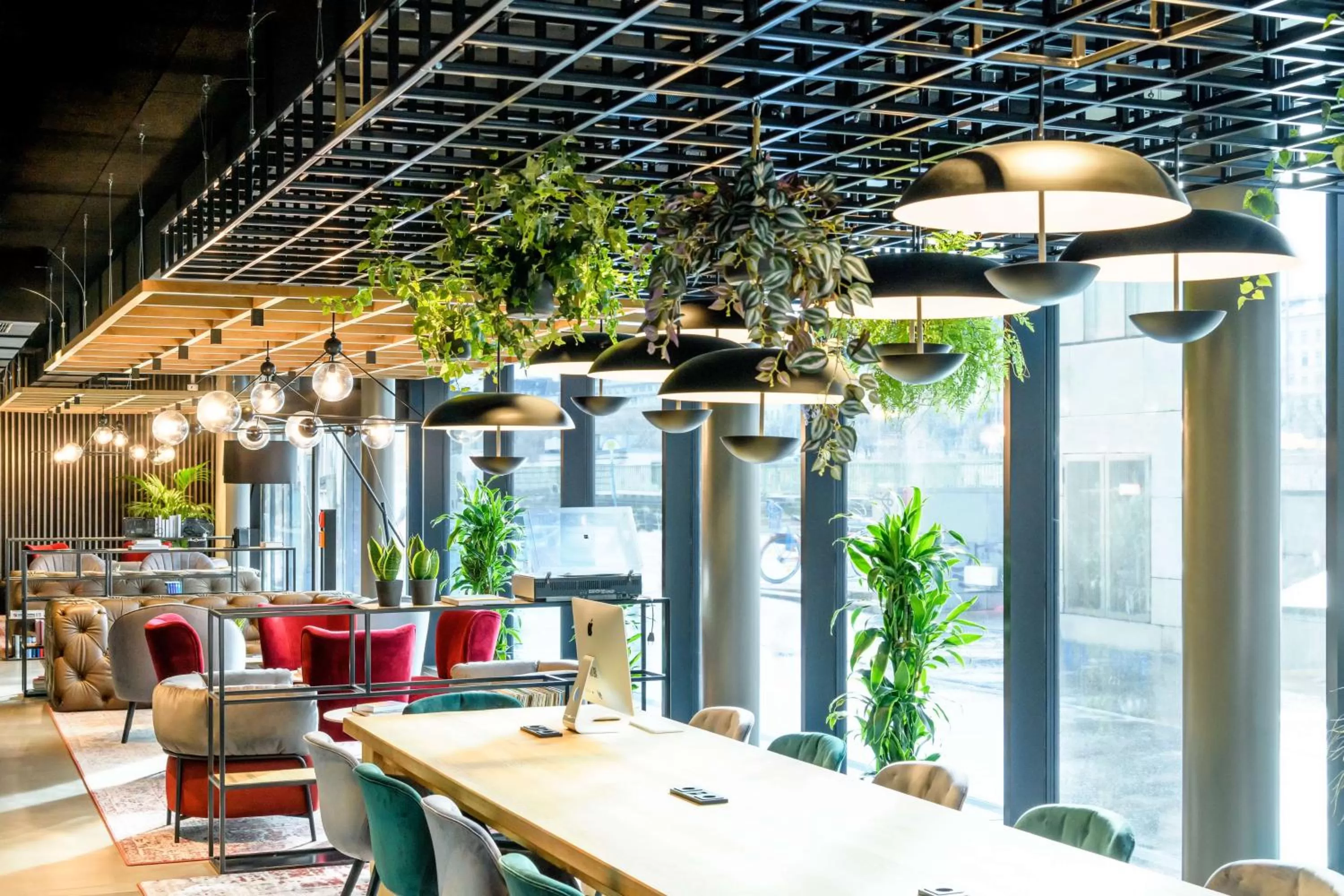 Lounge or bar in Radisson RED Hotel, Vienna