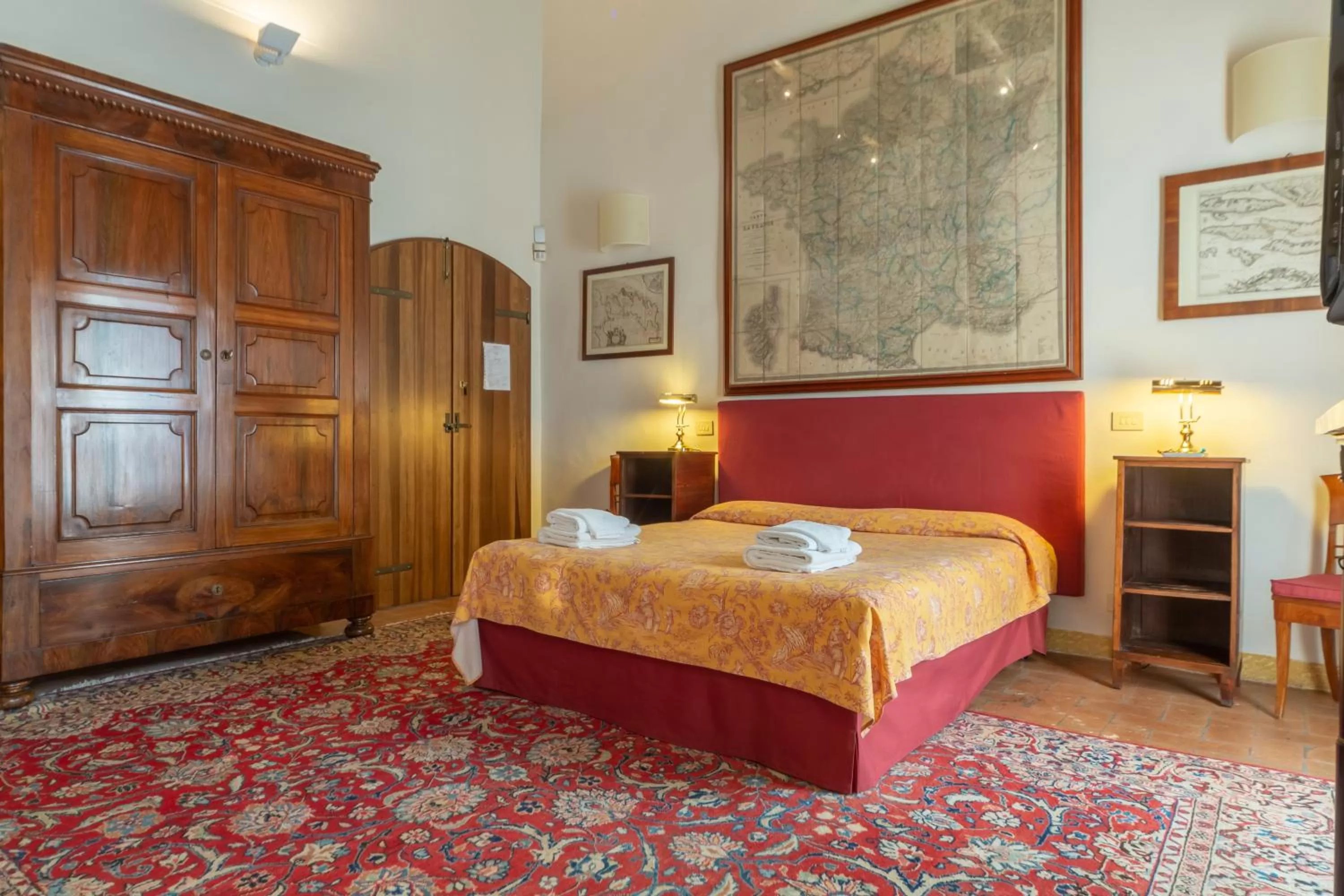 Bed in BolognaRoomscom - Ca' Palazzo