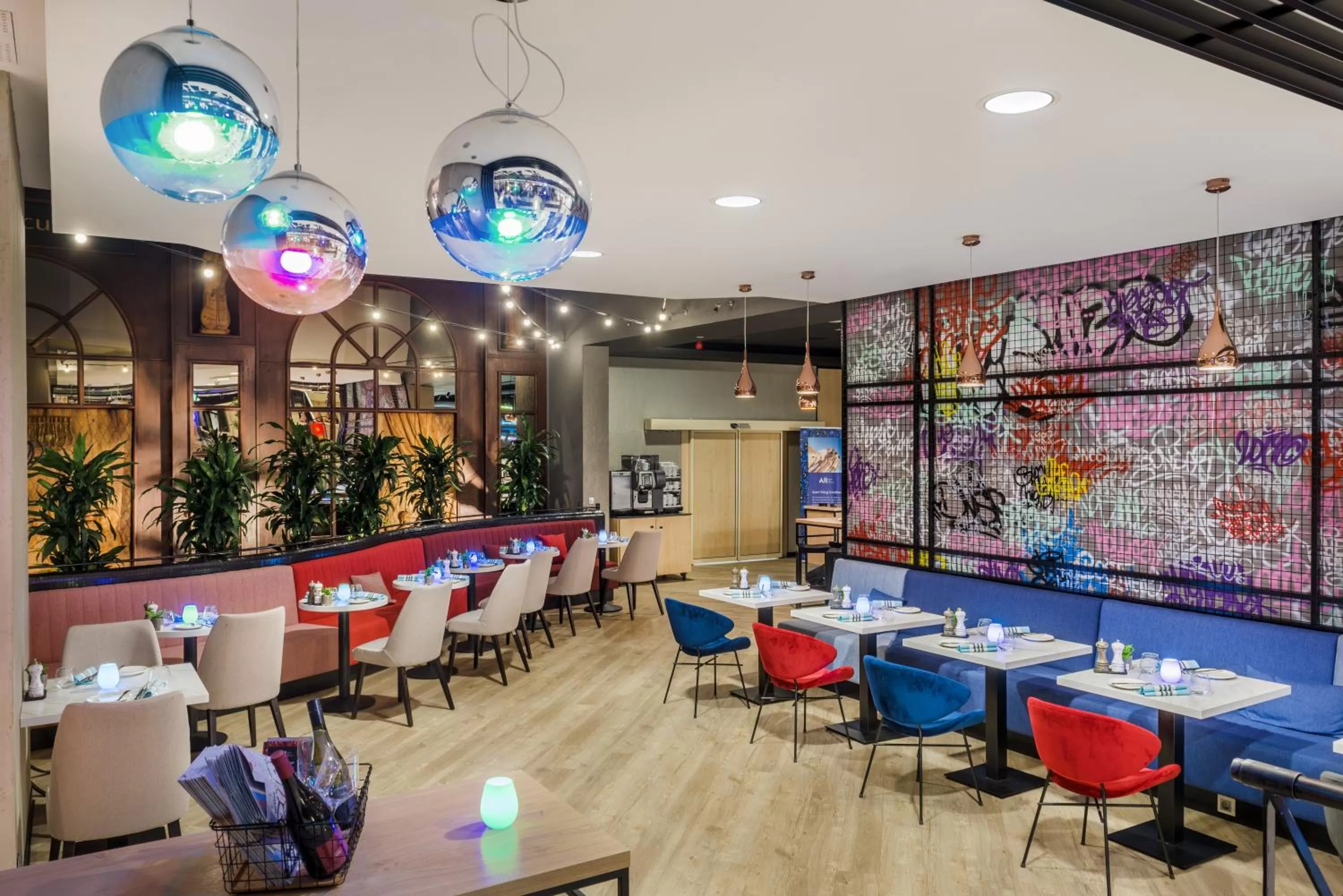 Restaurant/places to eat in ibis Budapest Castle Hill