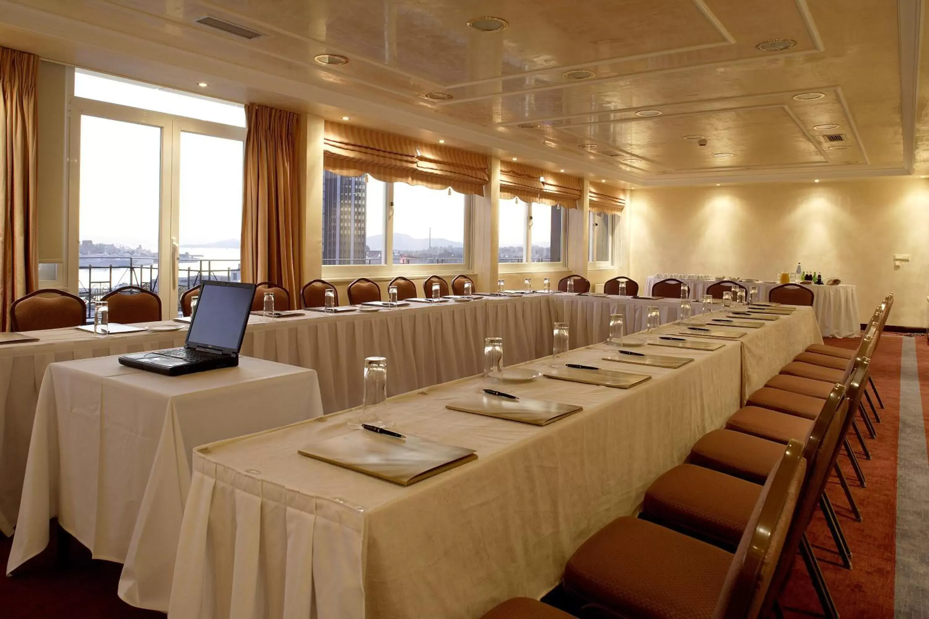 Business facilities in Piraeus Theoxenia Hotel