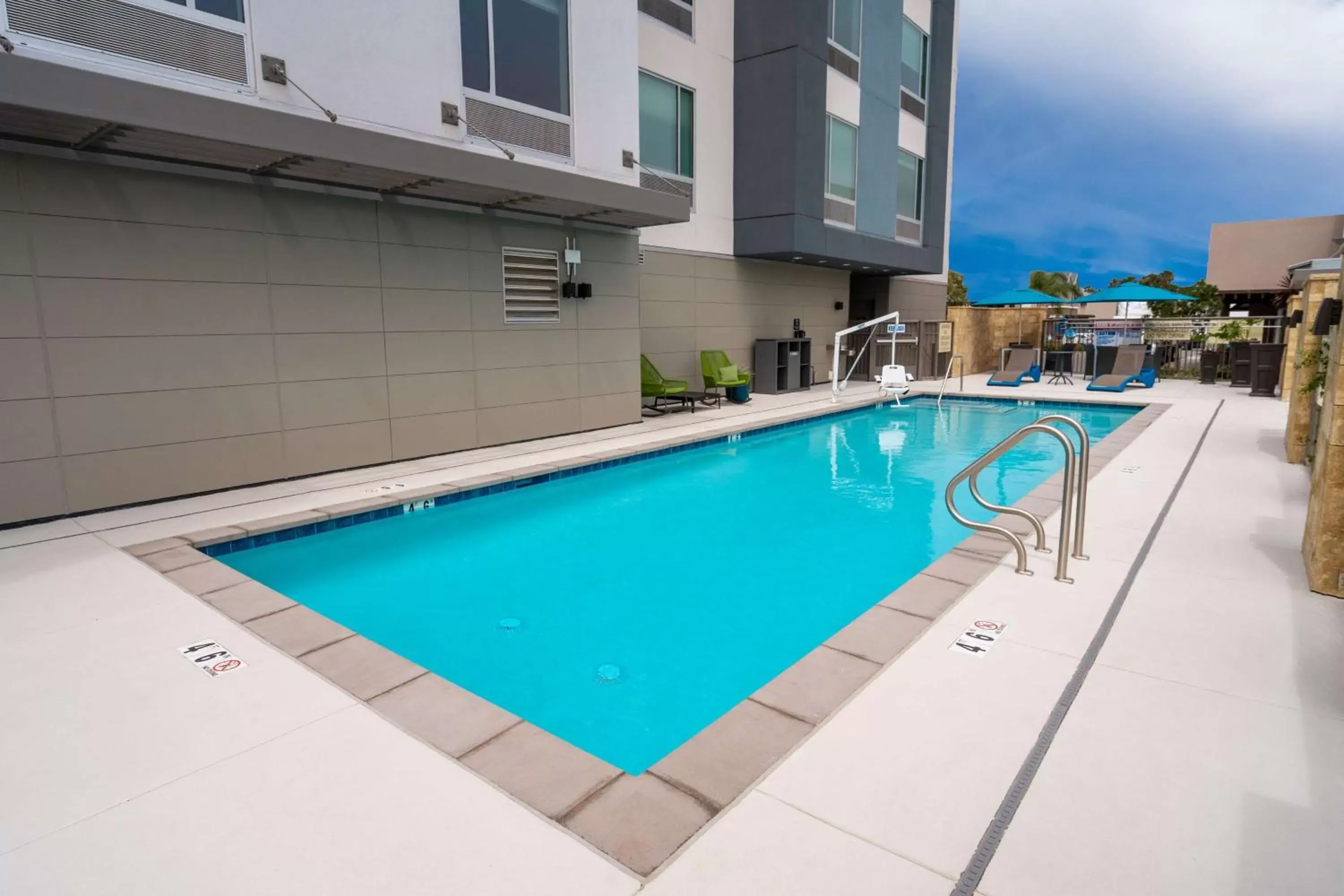 Pool view, Swimming Pool in Hampton Inn & Suites Imperial Beach San Diego, Ca