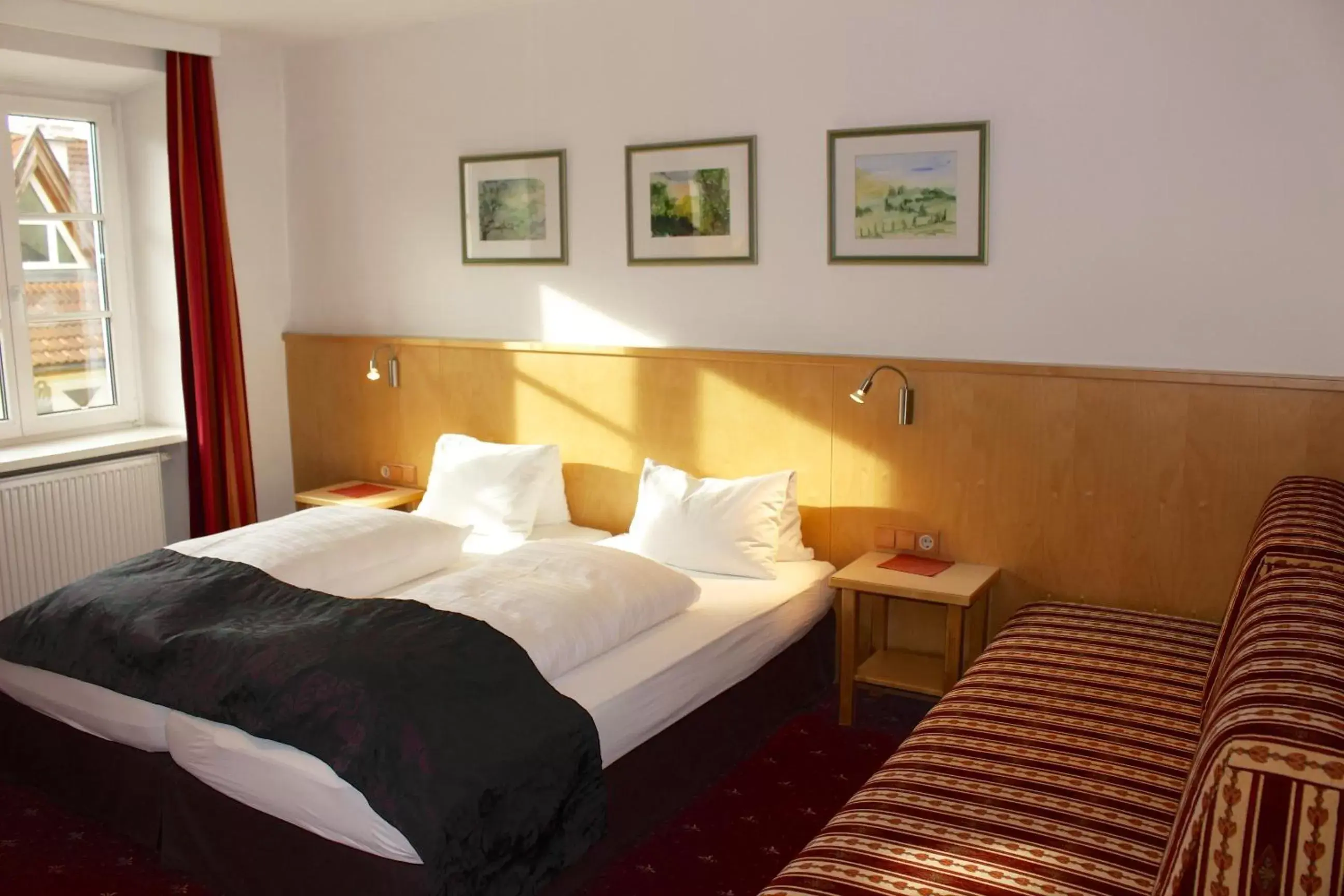Bed in Austria Classic Hotel Heiligkreuz