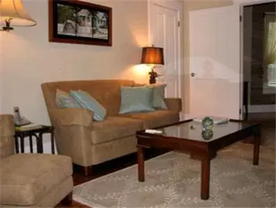 Bedroom, Seating Area in Ambrosia Key West