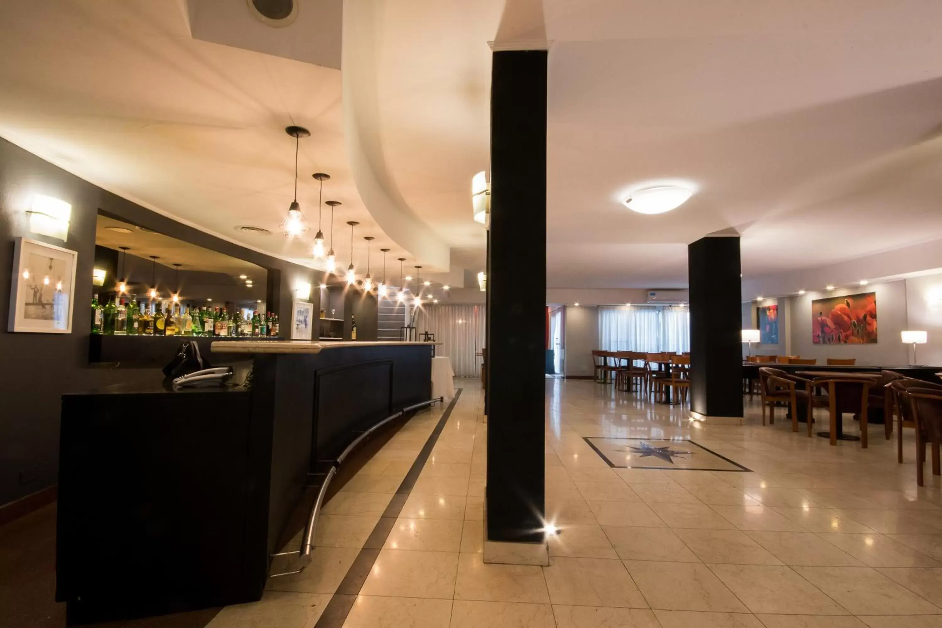 Lounge or bar in Gran Hotel Buenos Aires