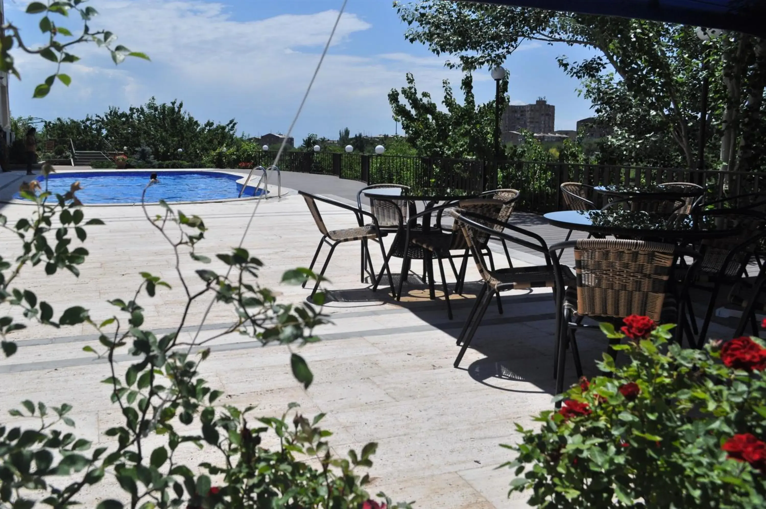 Coffee/tea facilities, Swimming Pool in Olympia Garden Hotel