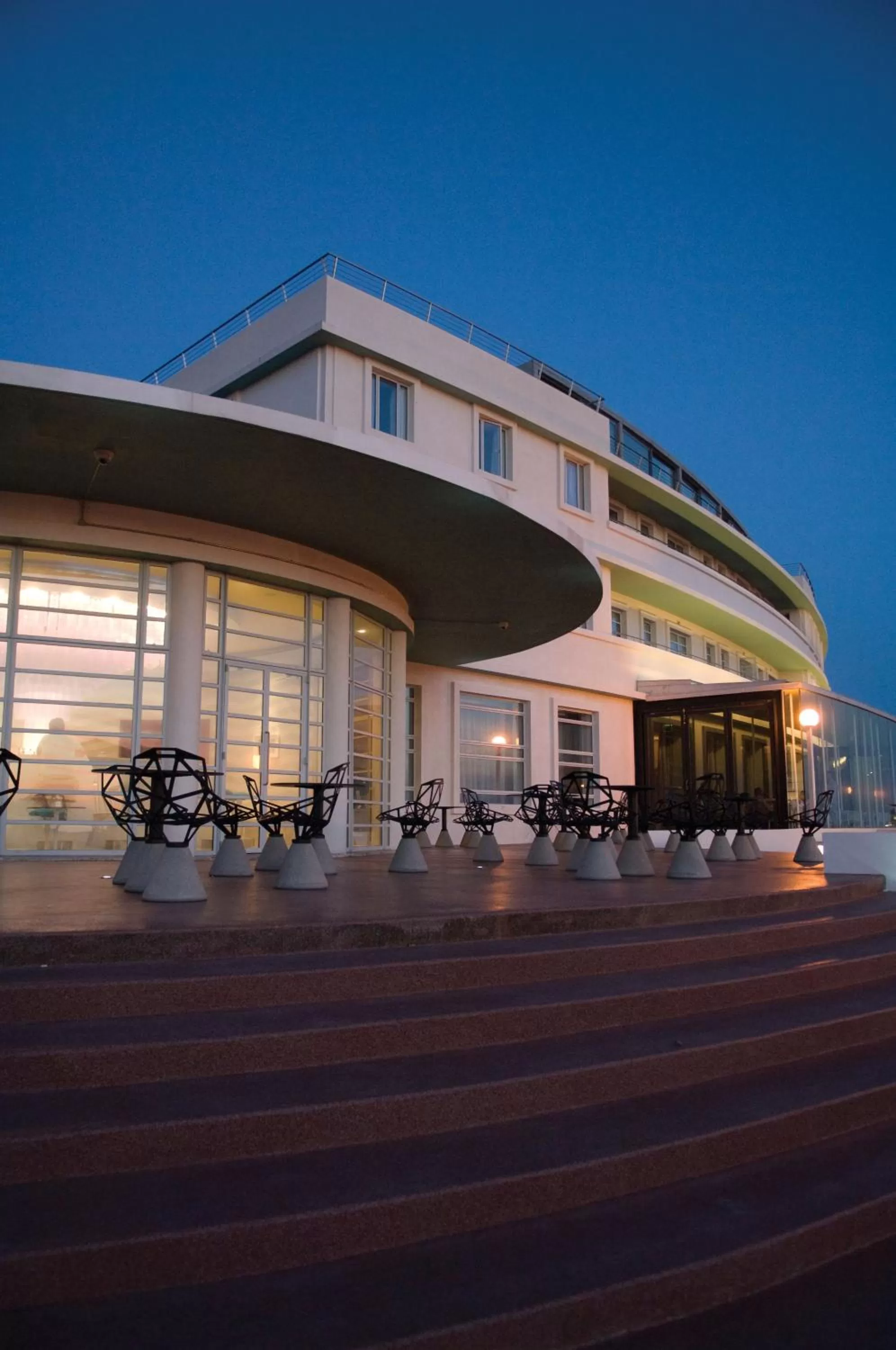 Facade/entrance in The Midland