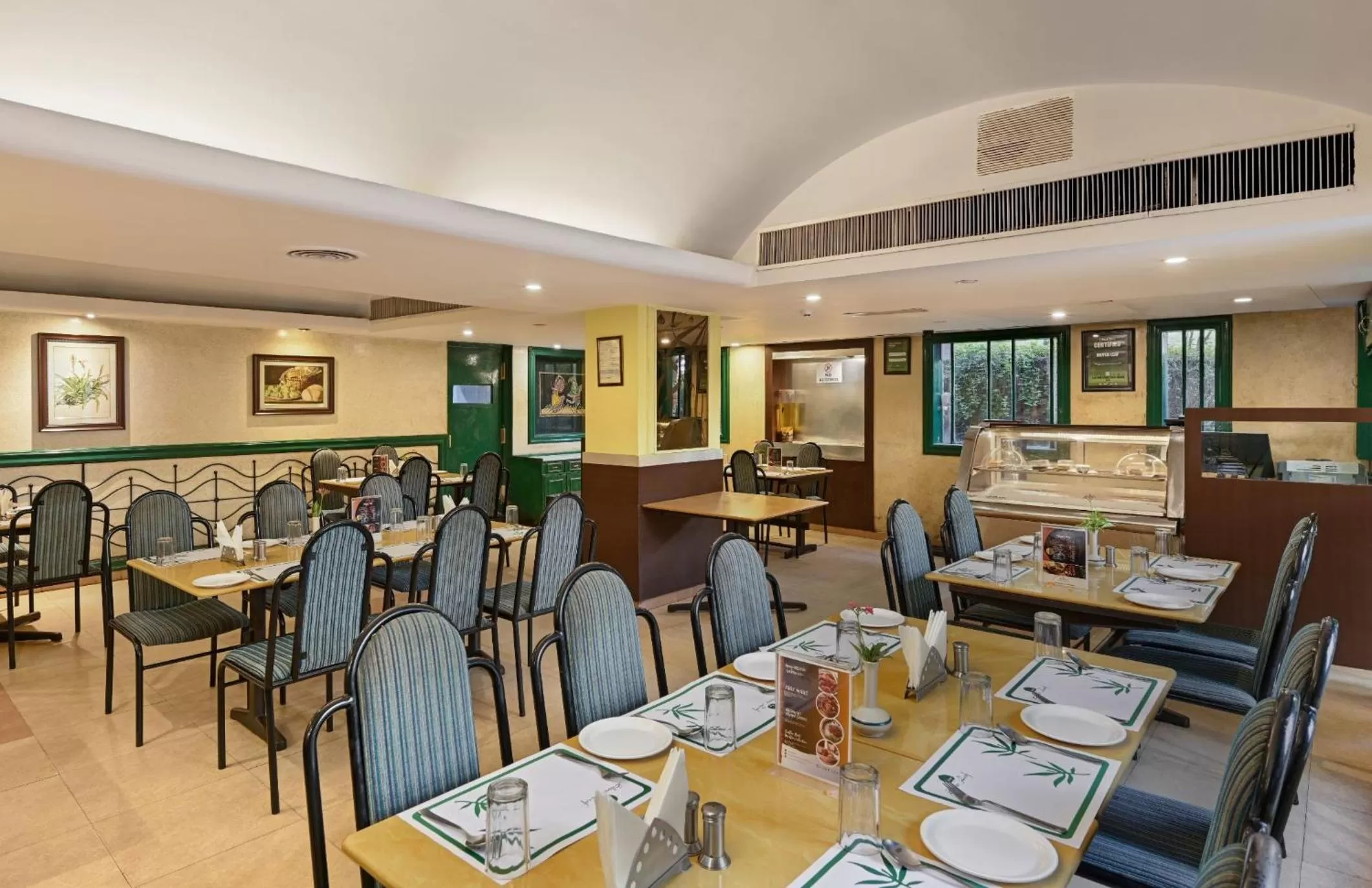 Restaurant/places to eat in The Cama - A Sabarmati Riverfront Hotel