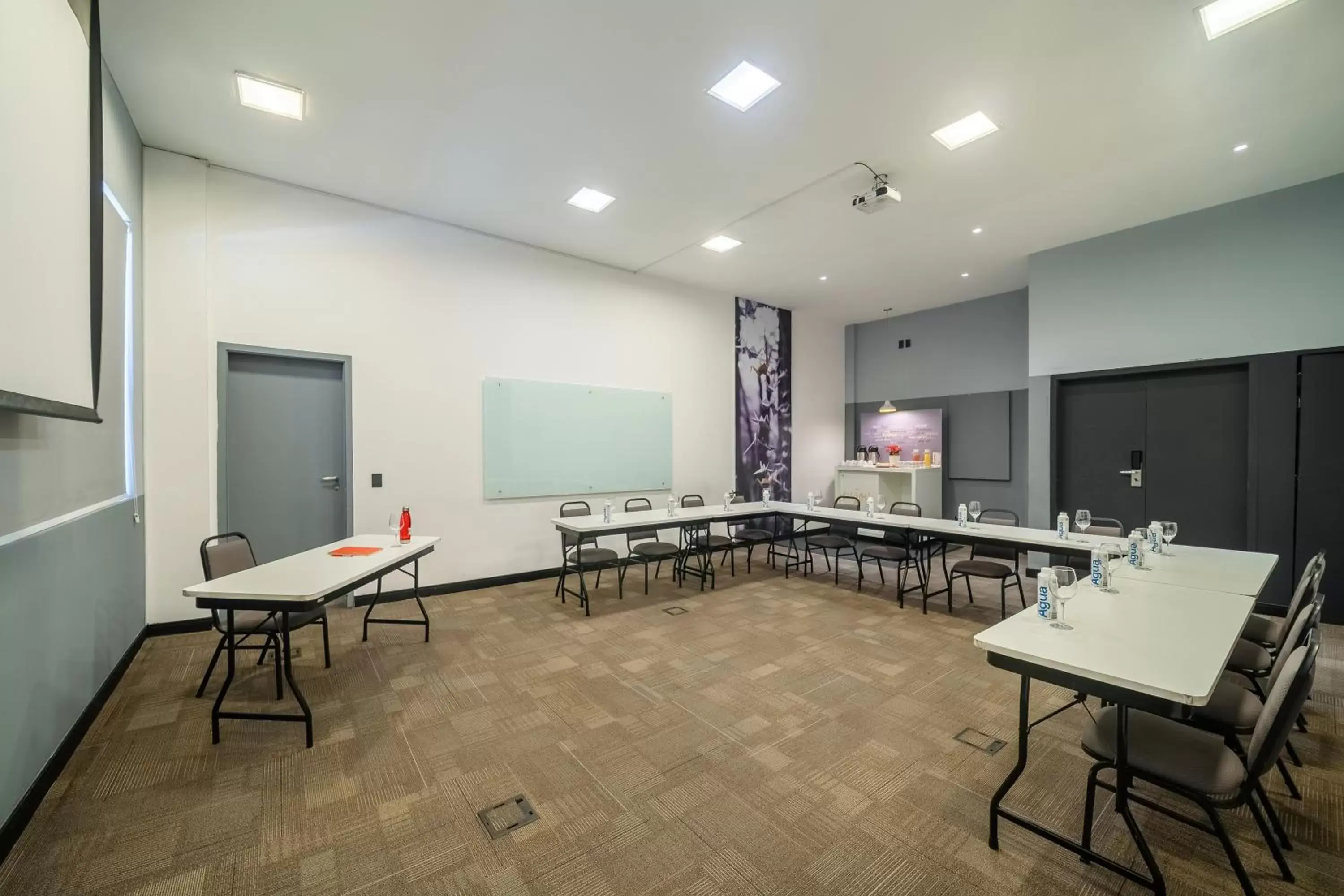 Meeting/conference room in ibis Sorocaba