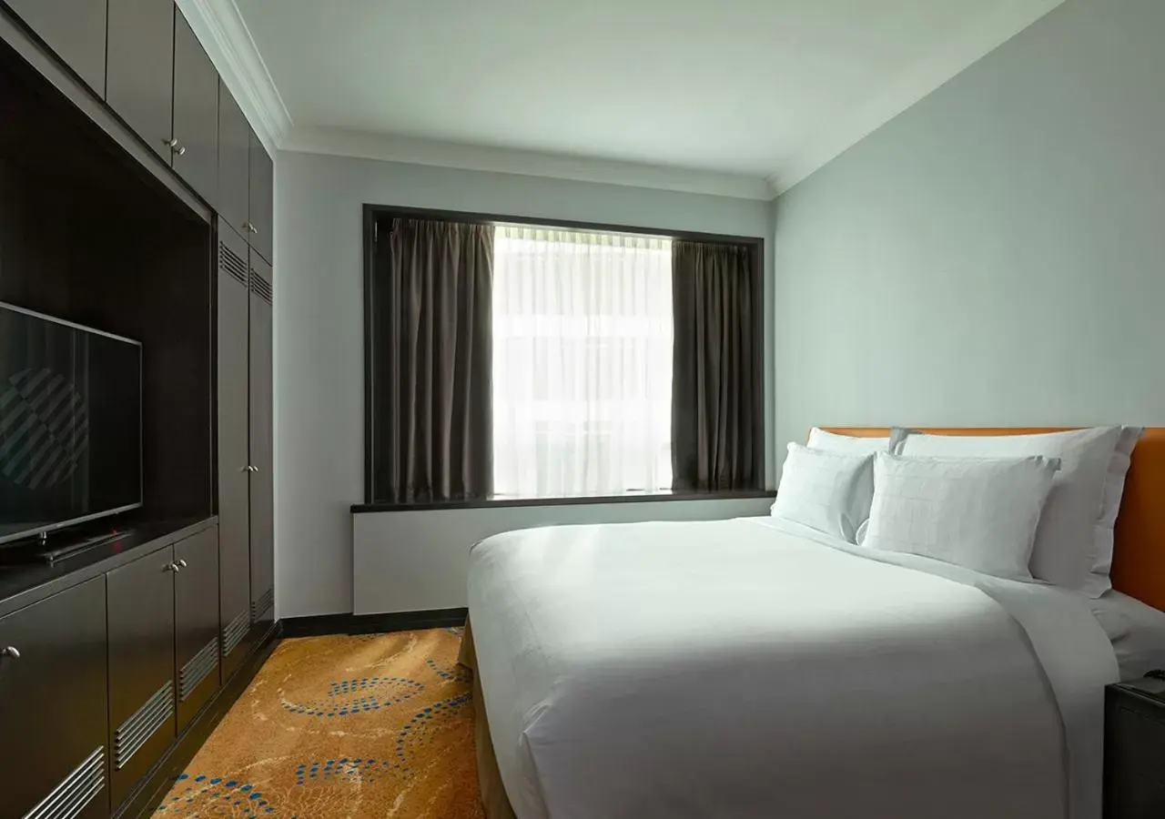 Bed in Pullman Kuala Lumpur City Centre Hotel & Residences