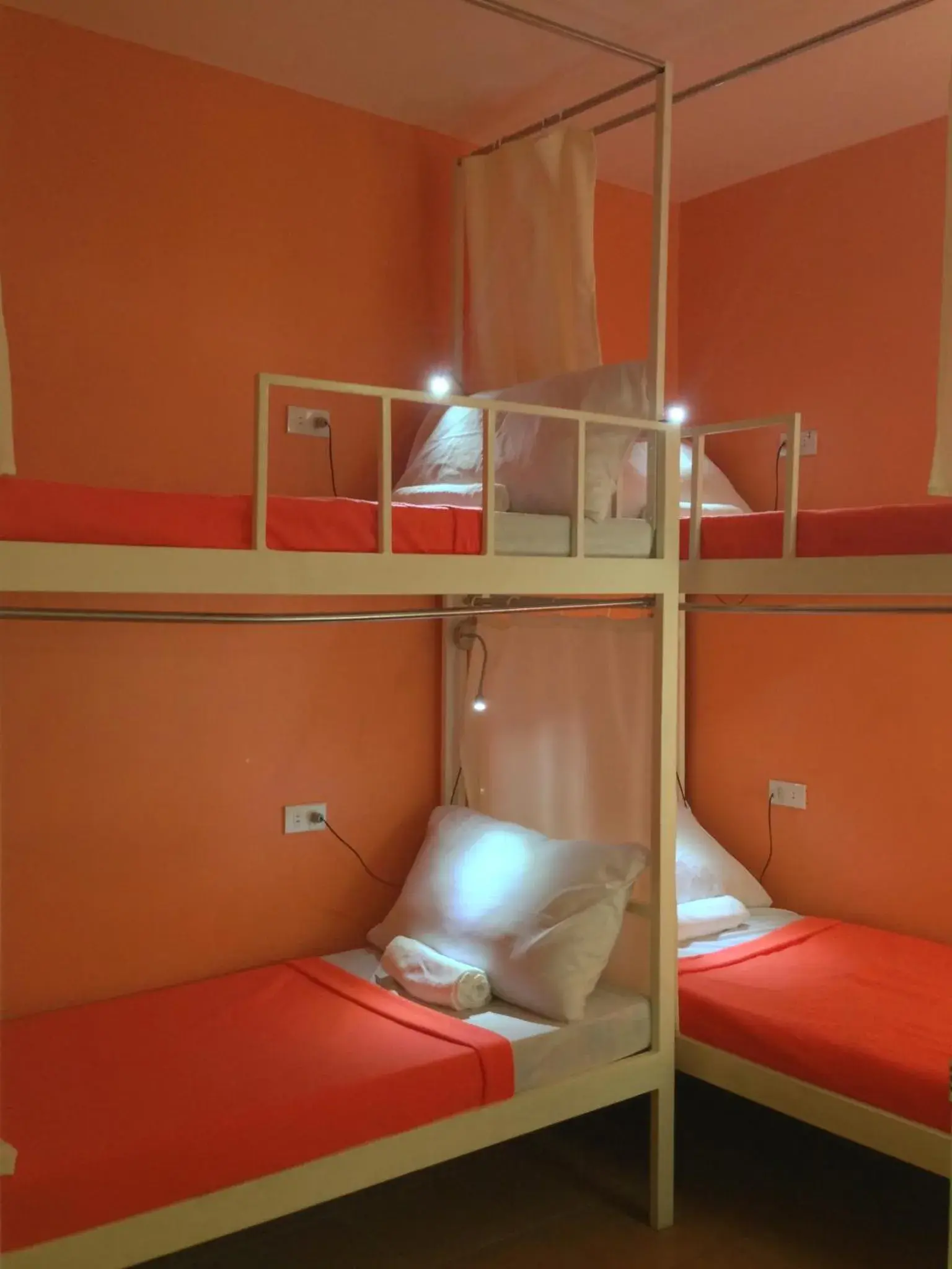 Bed in 4-Bed Female Dormitory Room in CROSSROADS HOSTEL MANILA