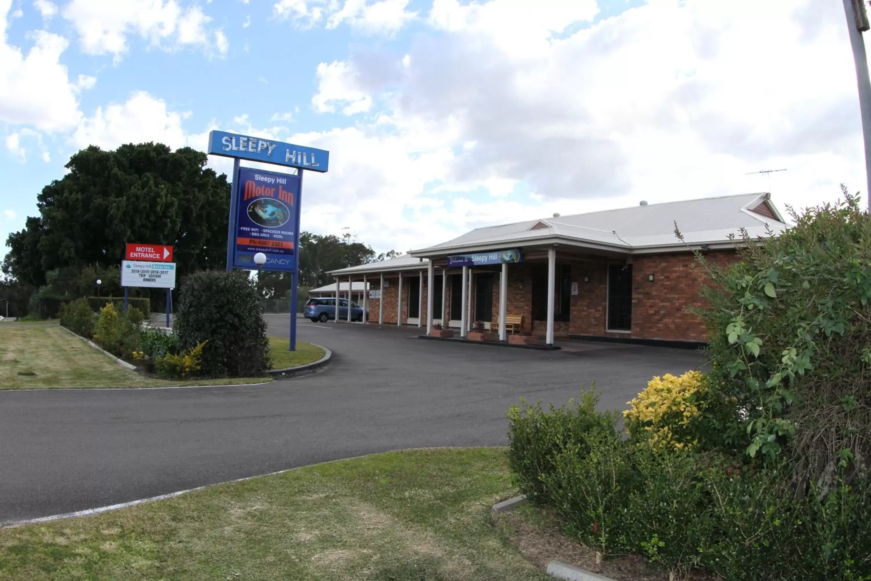 Facade/entrance, Property Building in Sleepy Hill Motor Inn