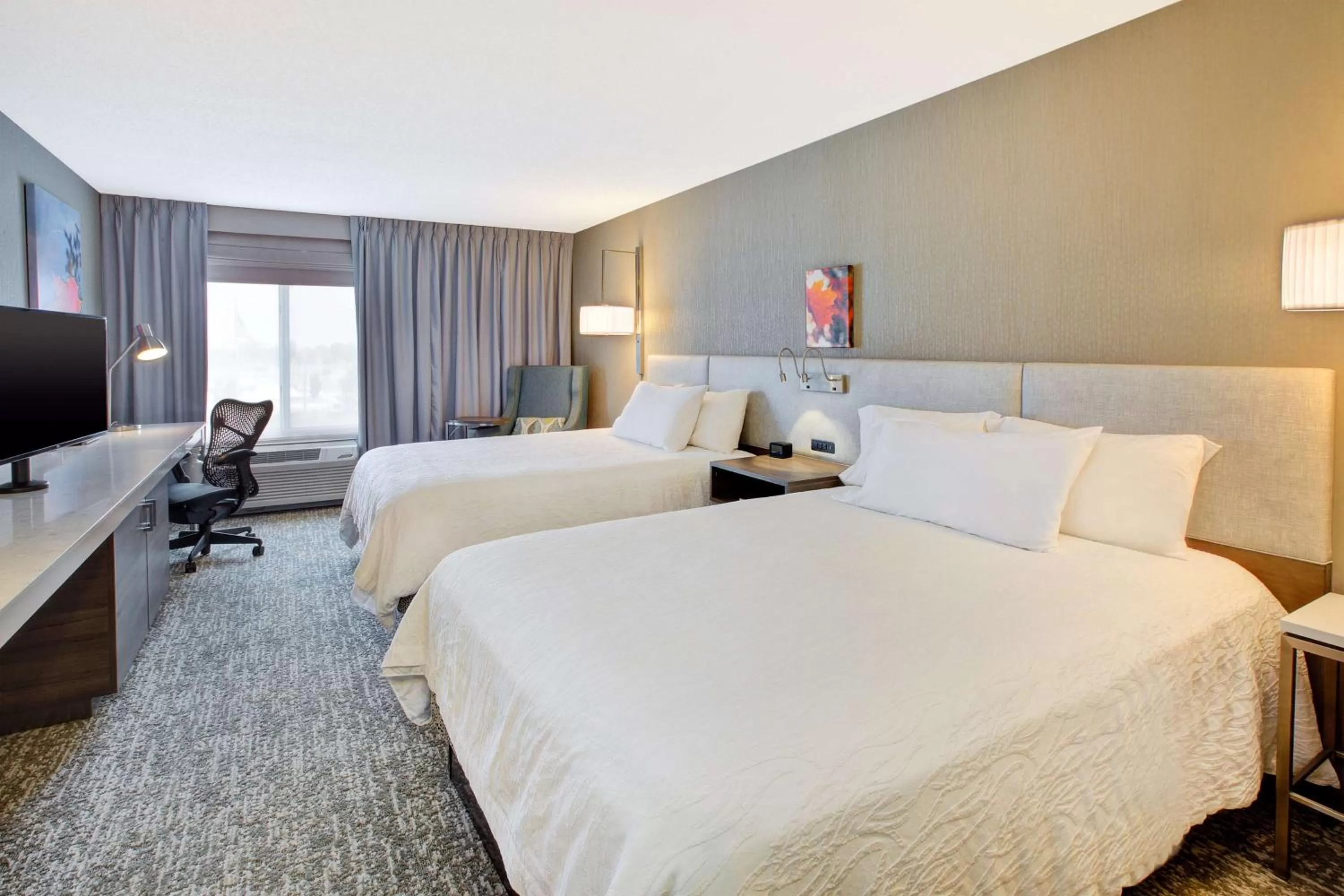 Bedroom, Bed in Hilton Garden Inn Chesterton