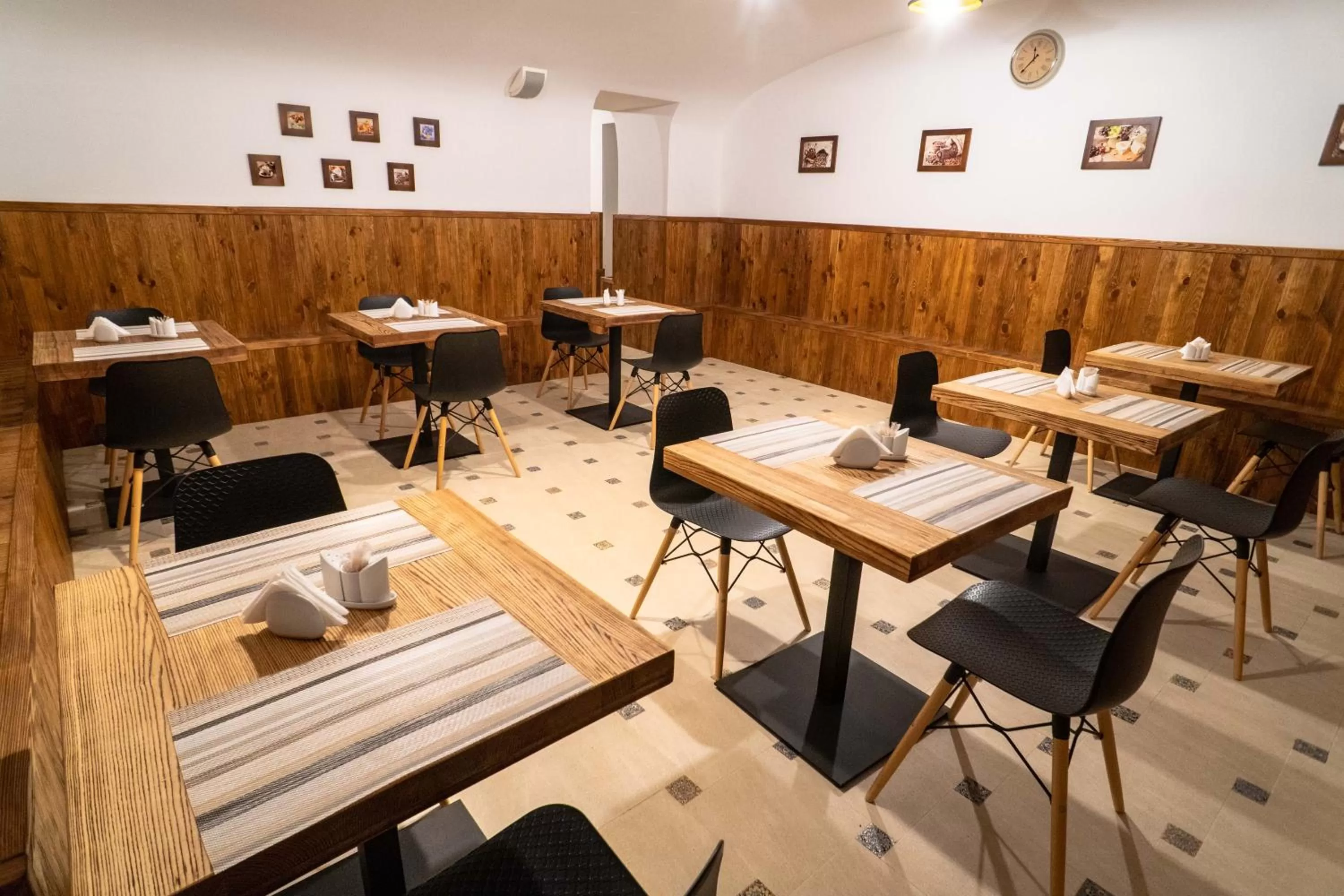 Food and drinks in Potemkinn Hotel