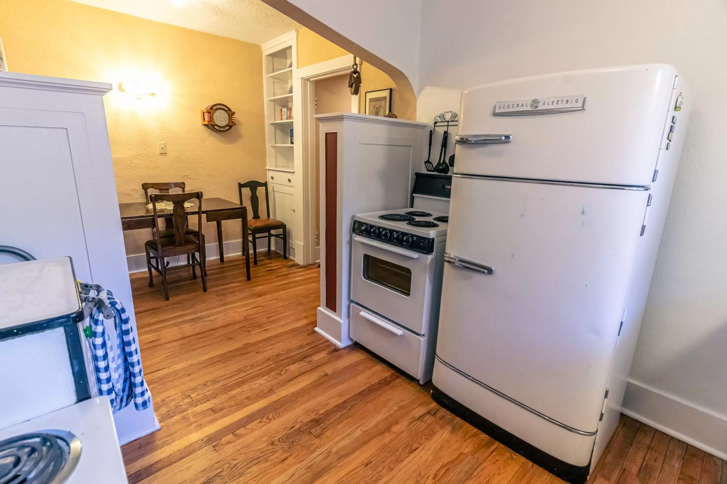 Kitchen or kitchenette, Kitchen/Kitchenette in 1899 Inn