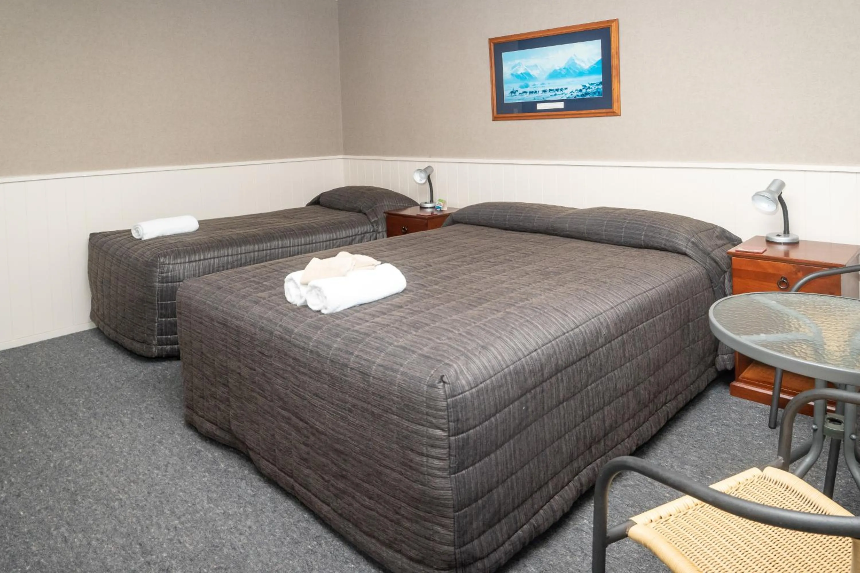 Photo of the whole room, Bed in Te Anau Top 10 Holiday Park and Motels