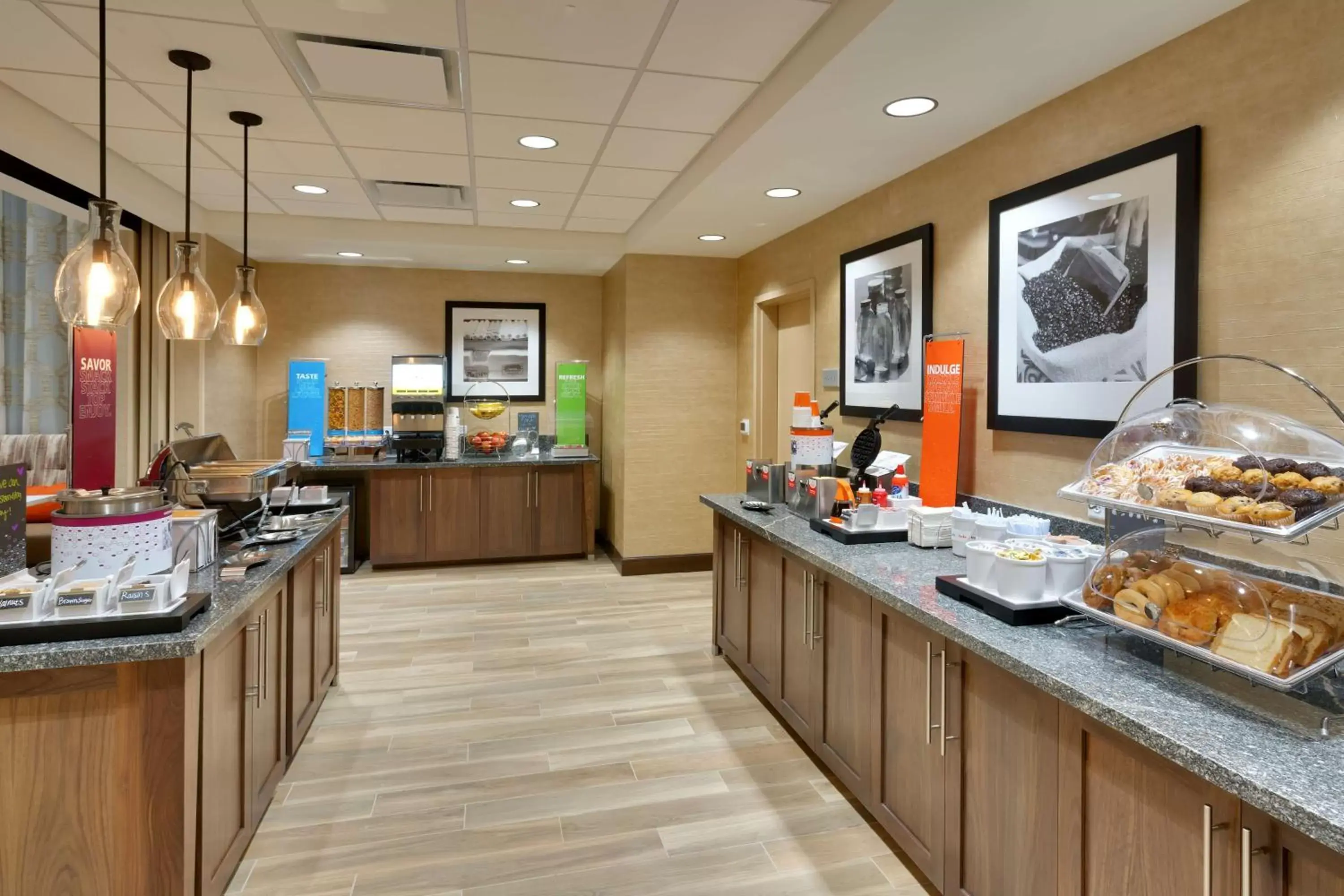 Dining area, Restaurant/Places to Eat in Hampton Inn & Suites Rexburg