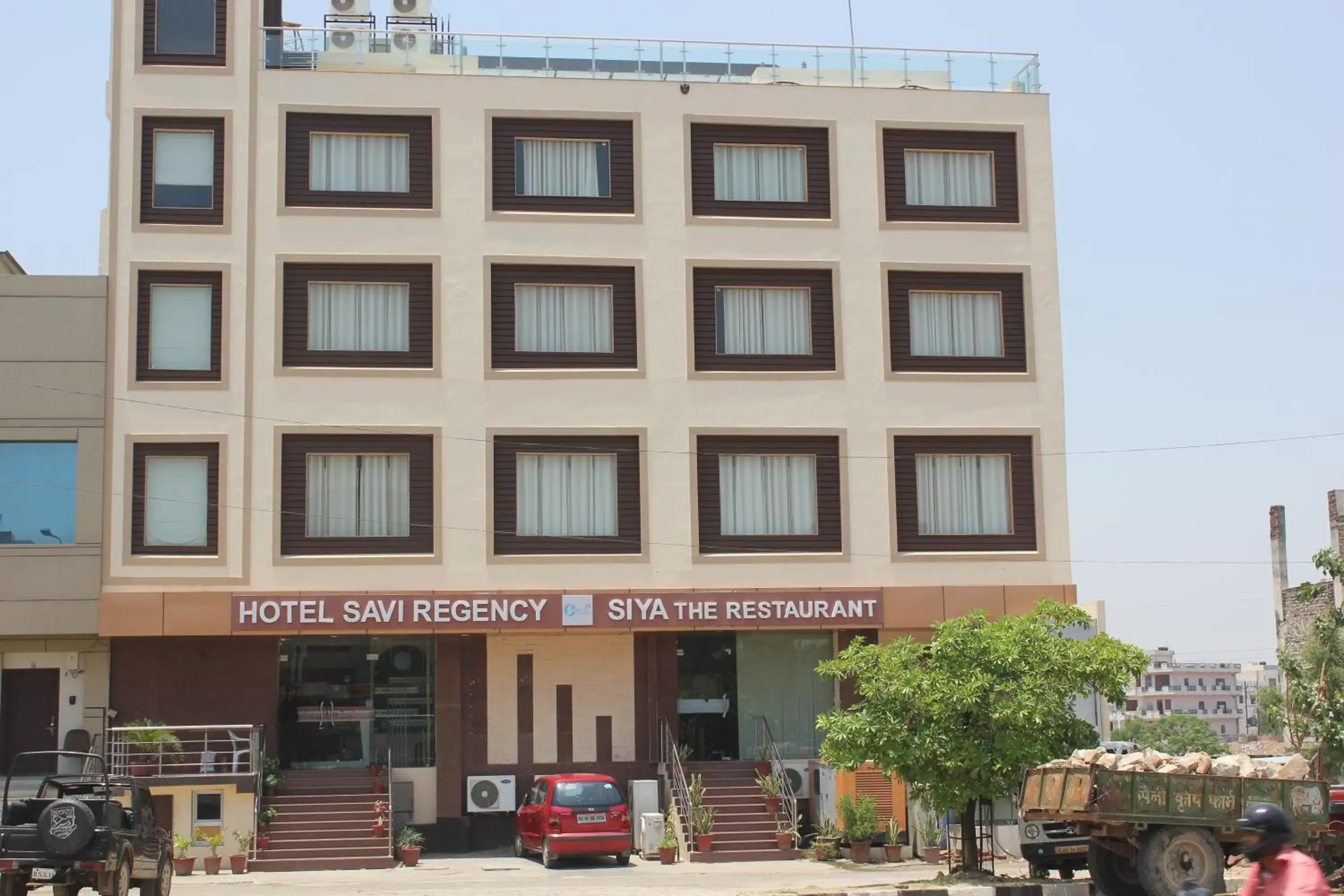 Facade/entrance, Property Building in Hotel Savi Regency