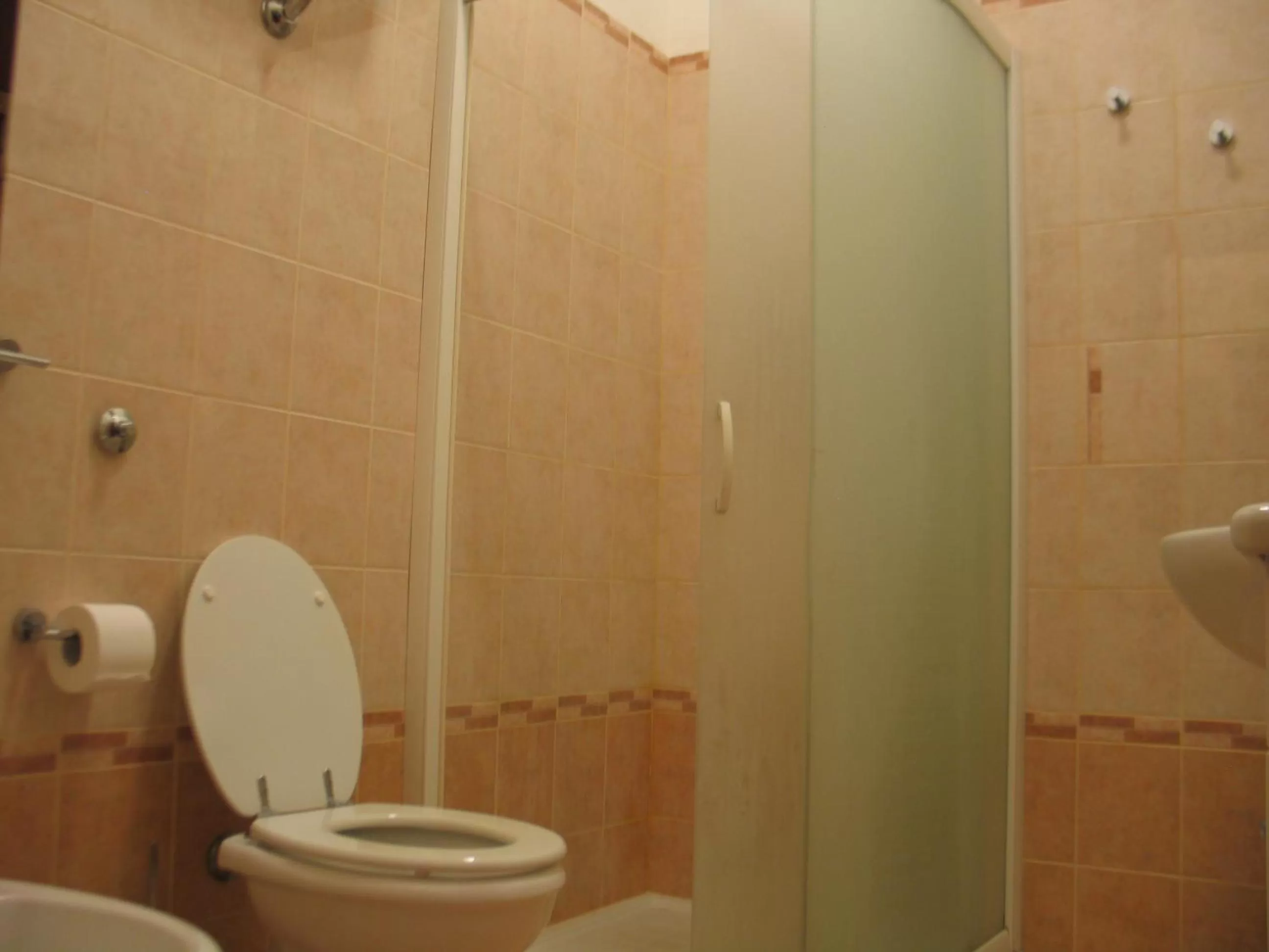 Toilet, Bathroom in Hotel Bed & Breakfast Minu'