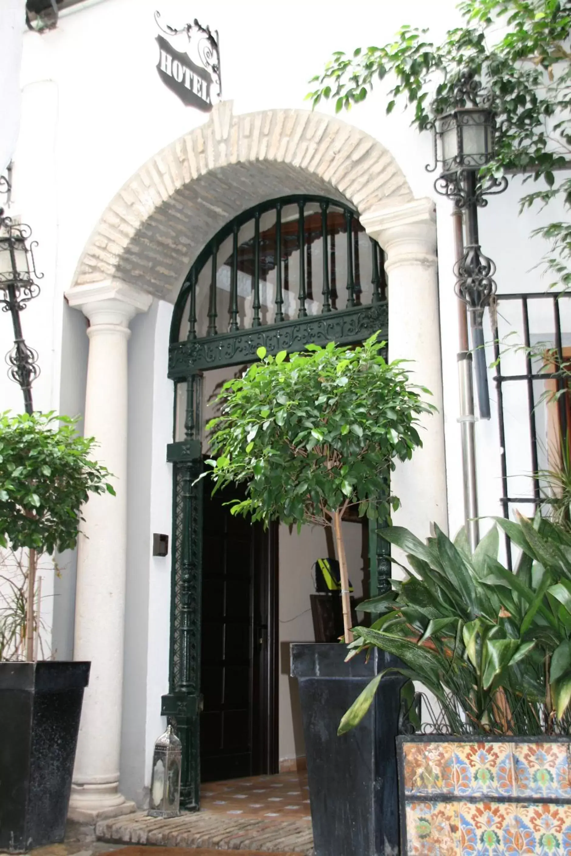 Facade/entrance in Hotel Convento La Gloria